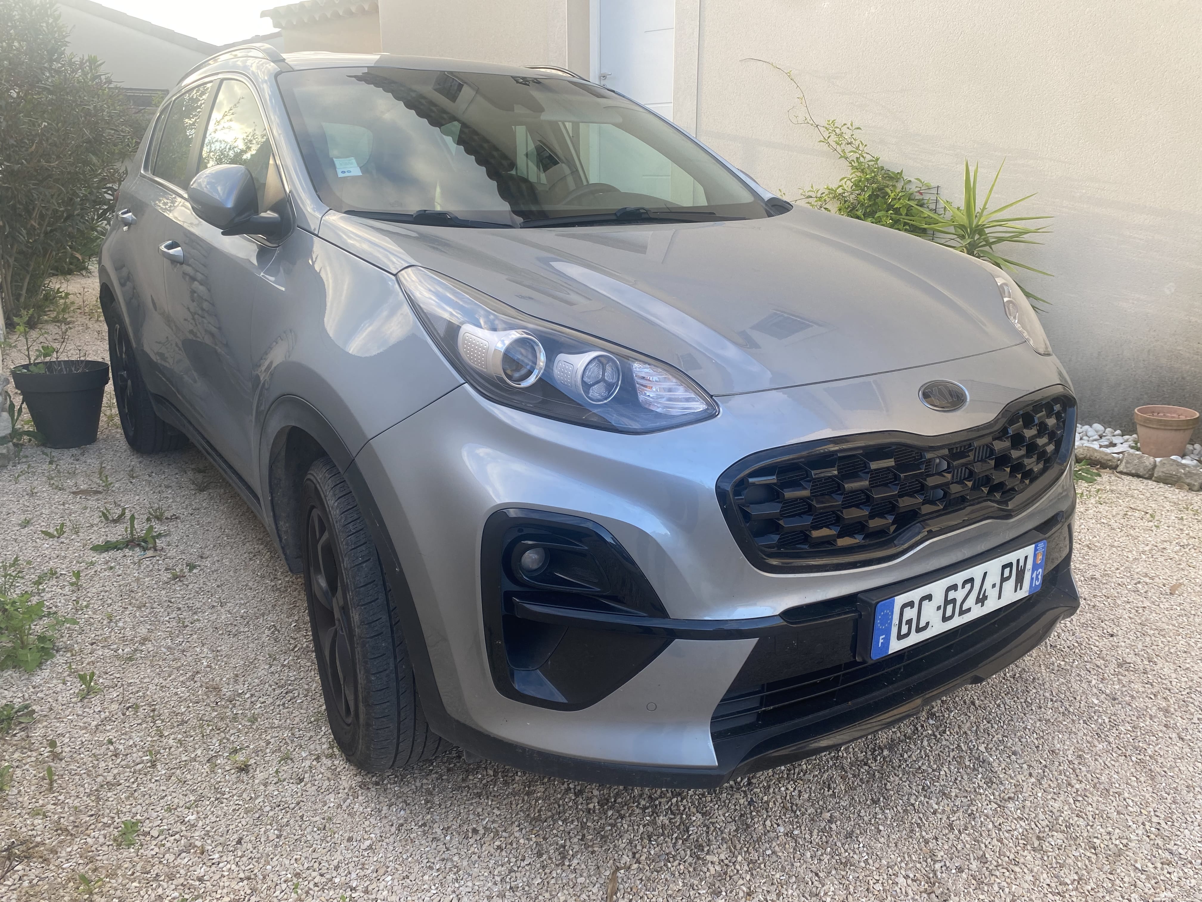 Kia Sportage Hybride  1.6 CRDI 136 MHEV BLACK EDITION 2WD DCT7 avec Climatisation