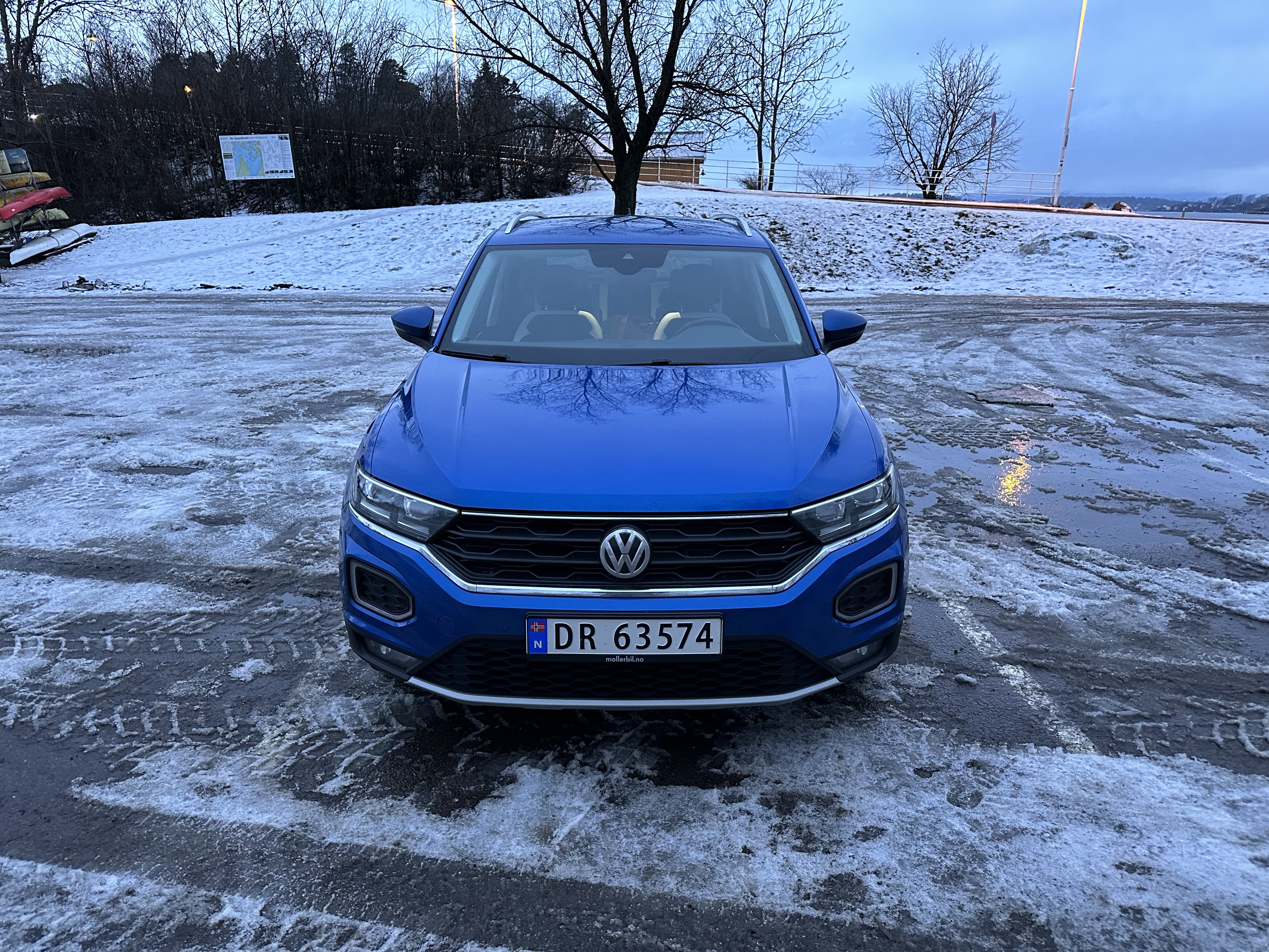 Volkswagen T-Roc with Apple CarPlay