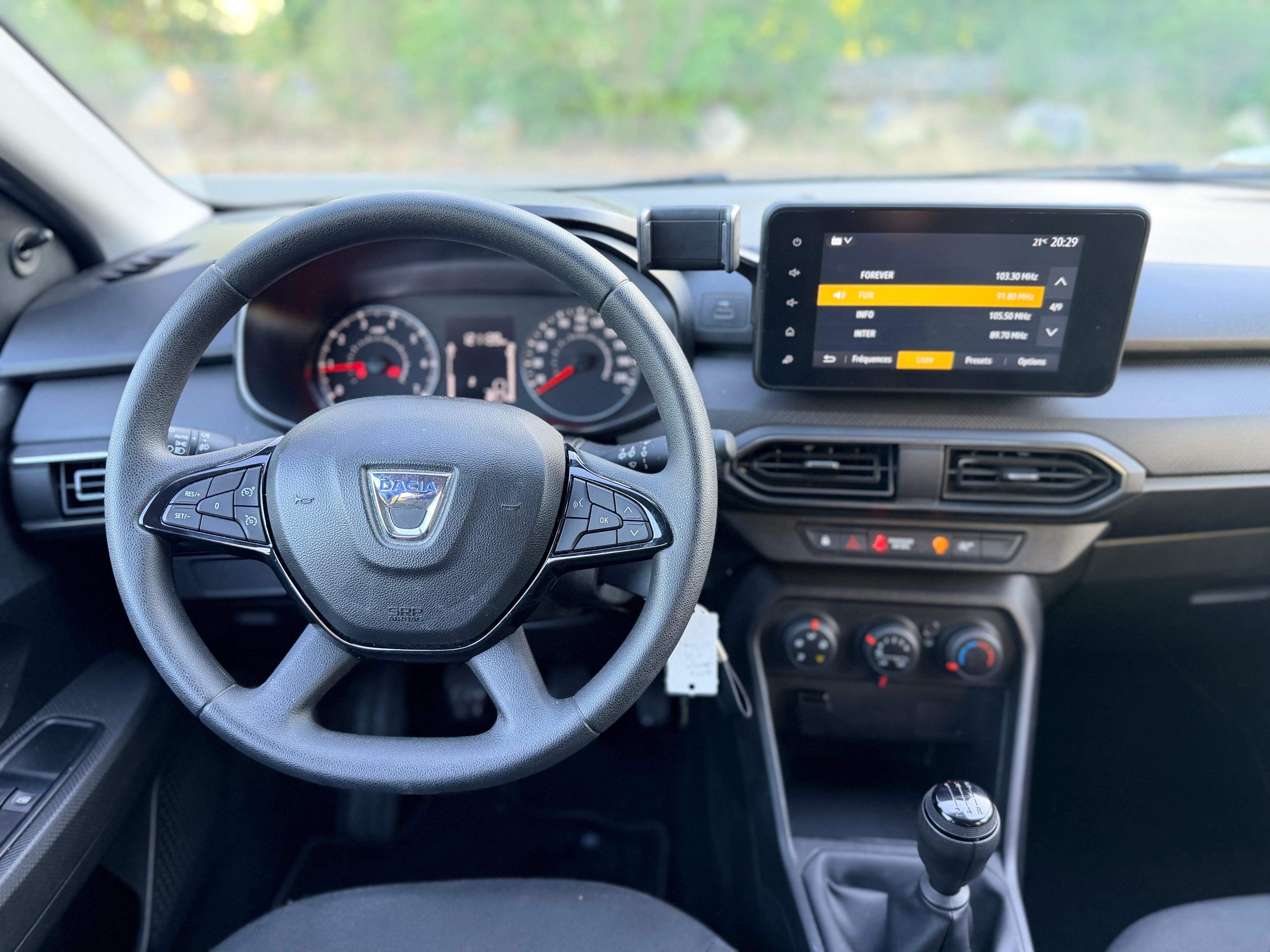Dacia Sandero Essential avec Audio Bluetooth