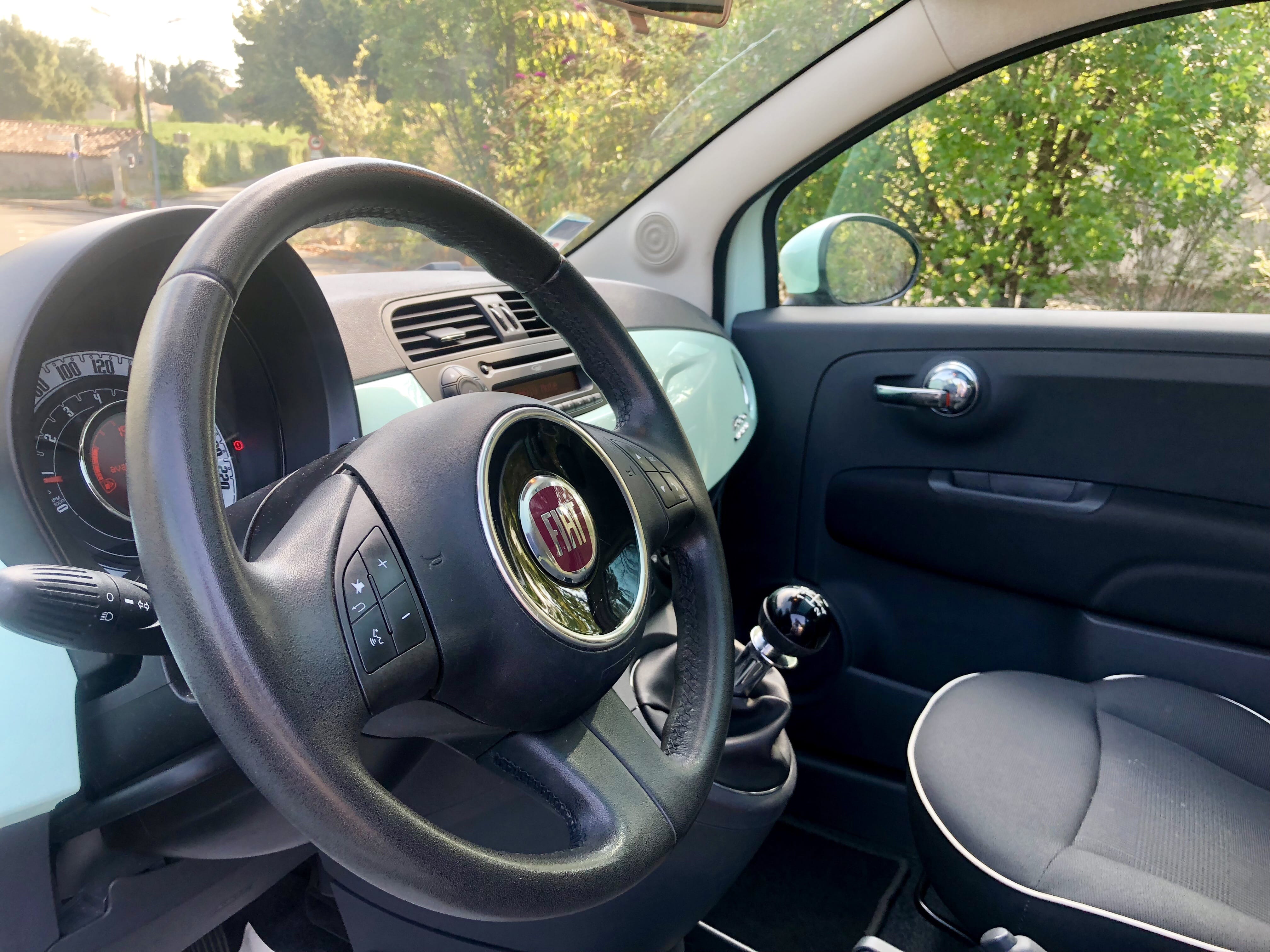 Fiat 500  Louez la Nouvelle Fiat 500 – Citadine Iconique, Économique & Confortable à Bordeaux !