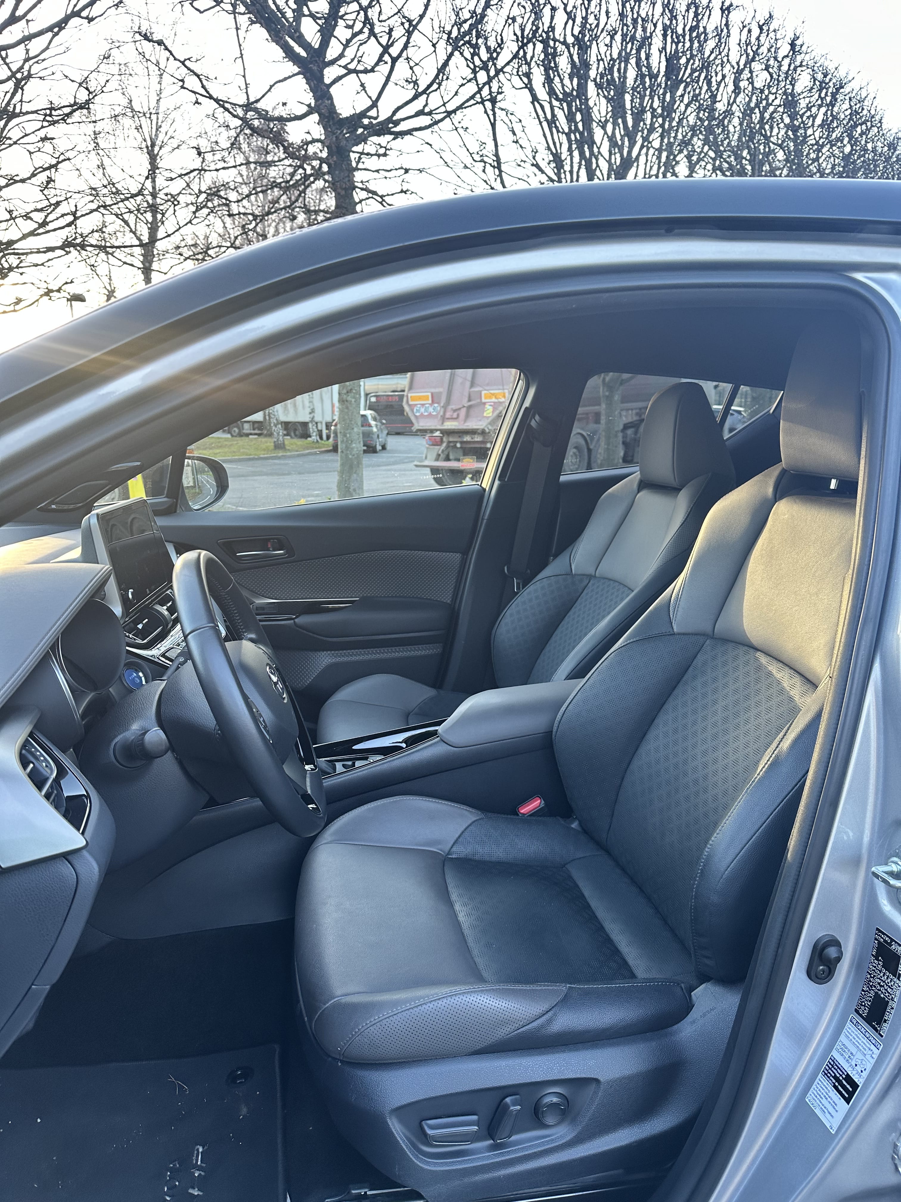 Toyota C-HR avec GPS