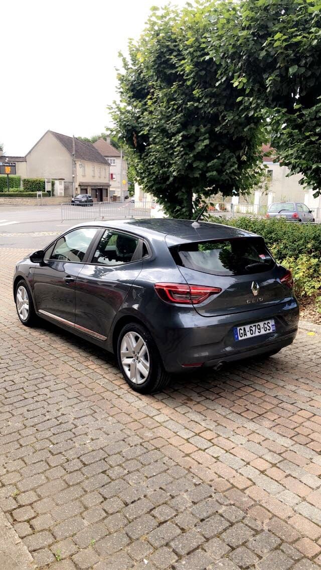 Renault Clio avec GPS