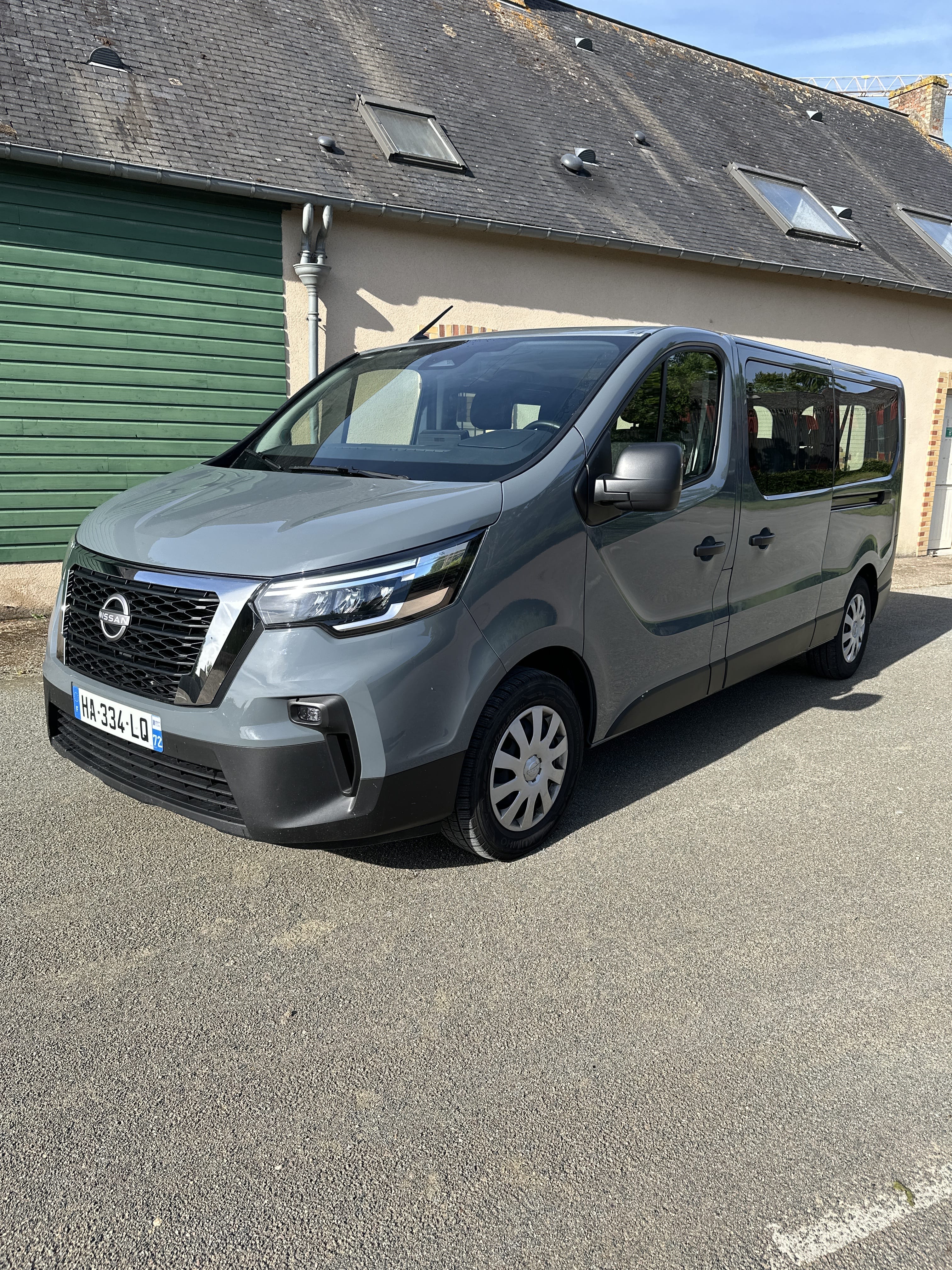 Nissan Primastar, 2024, Diesel, automatique, 9 places et plus
