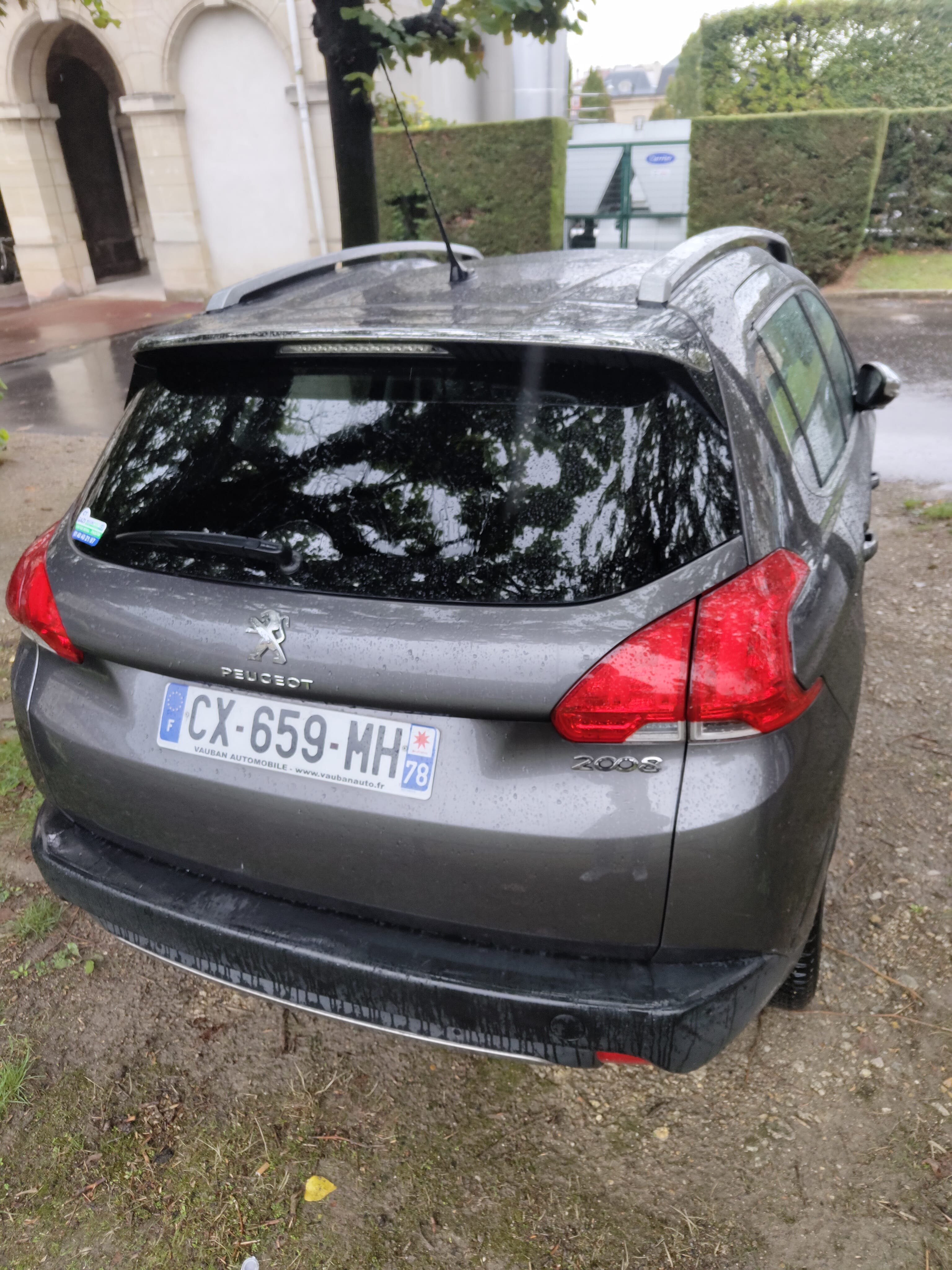 Peugeot 2008 avec GPS