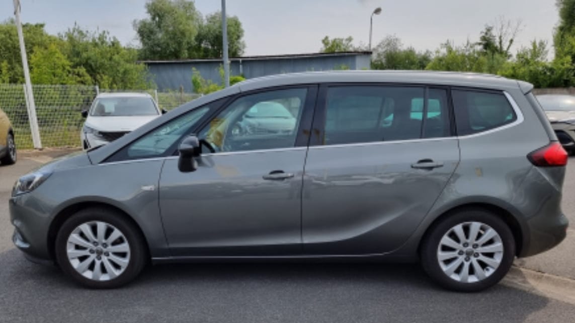 Opel Zafira Tourer 1.6 CDTI avec Climatisation