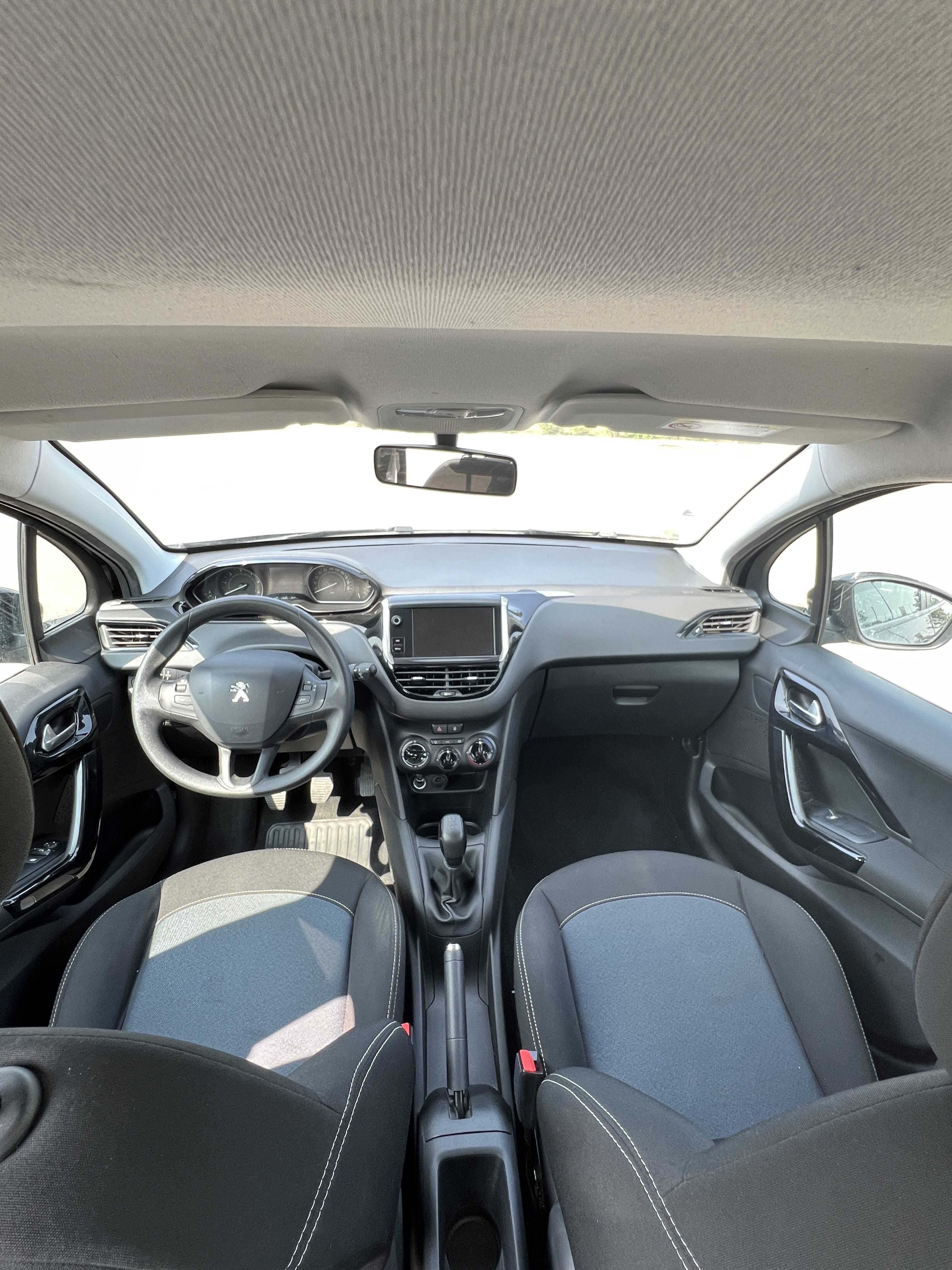 Peugeot 208 avec Régulateur de vitesse