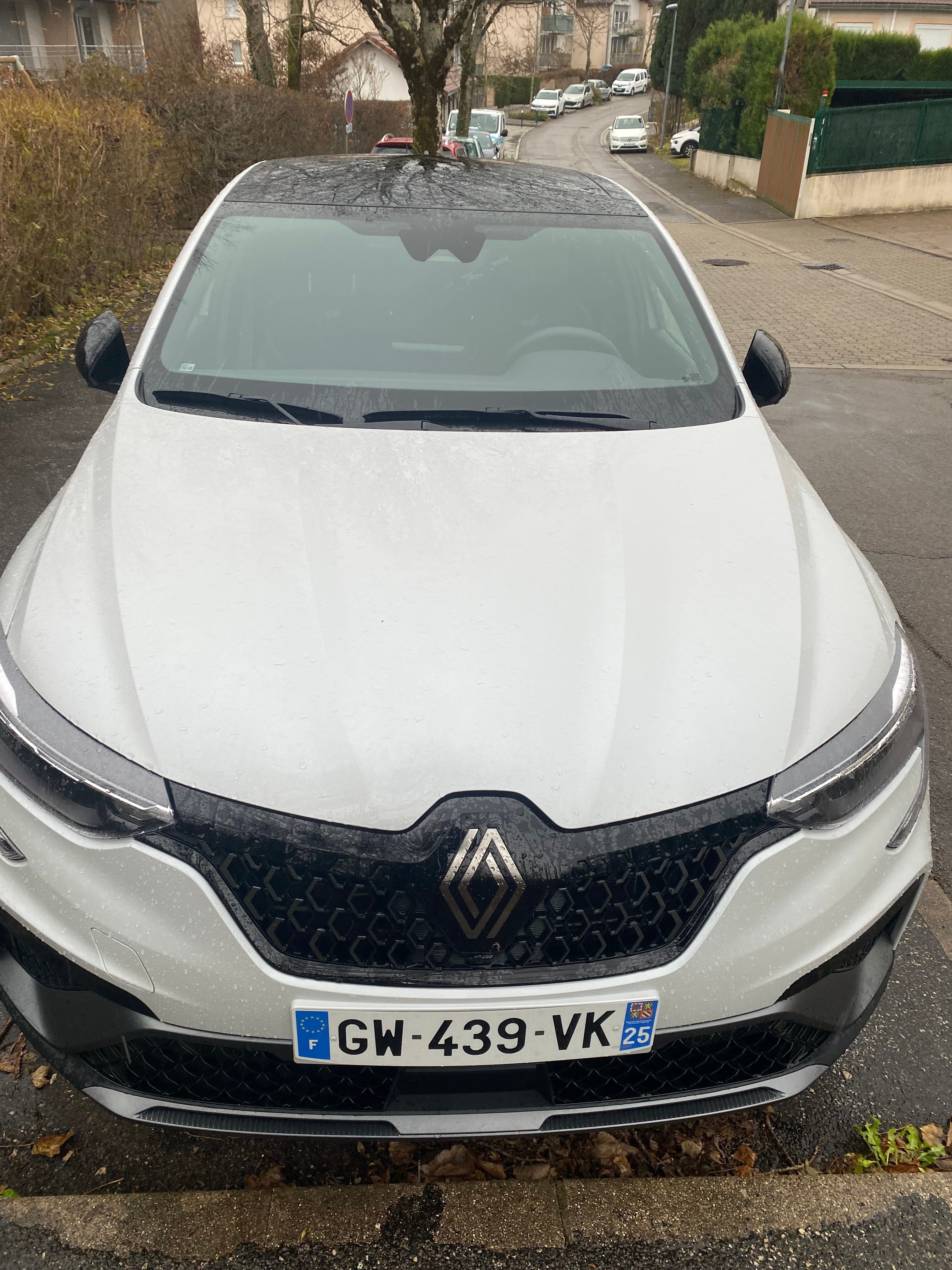 Renault Arkana E-Tech, 2024, Essence 95 / Électrique (hybride), automatique