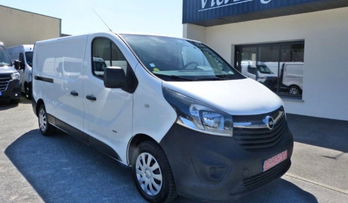 Opel Vivaro Avec diable avec GPS