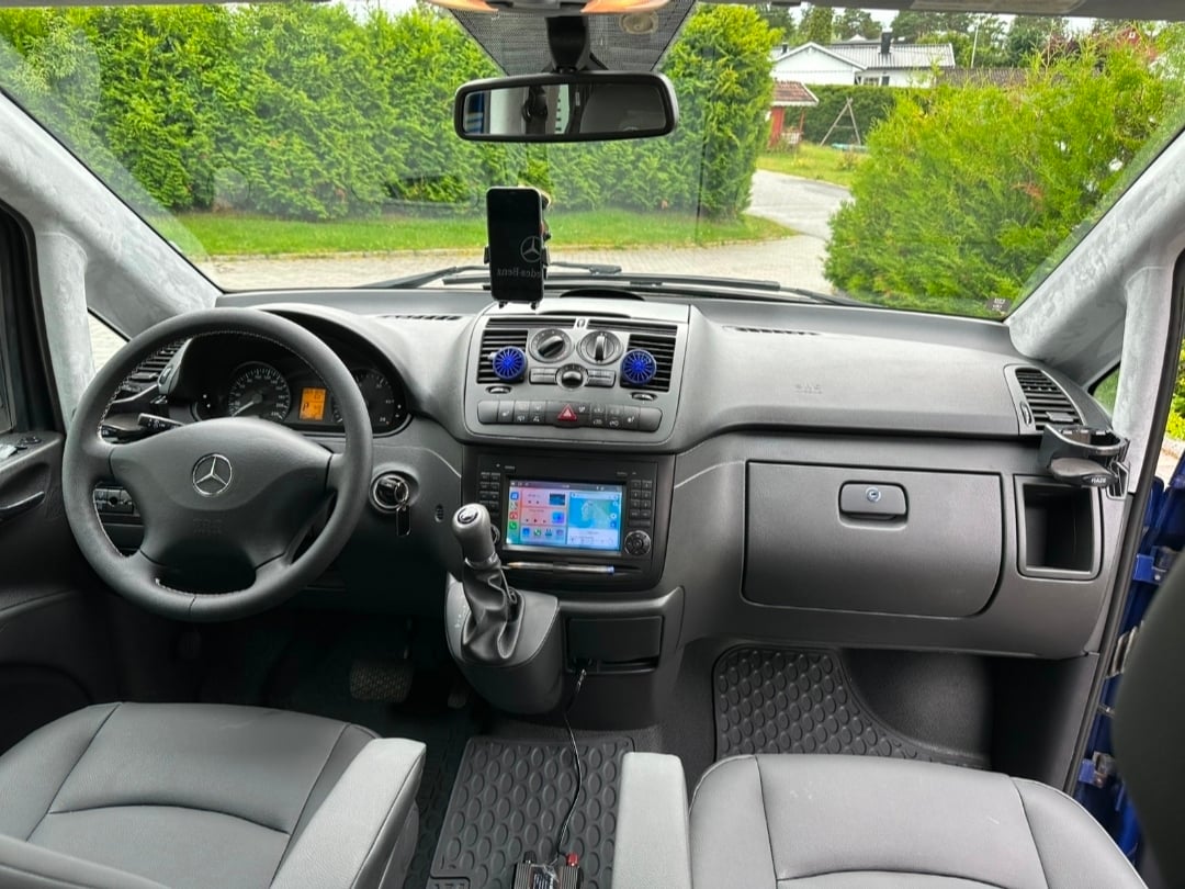 Mercedes-Benz Vito Tourer with GPS