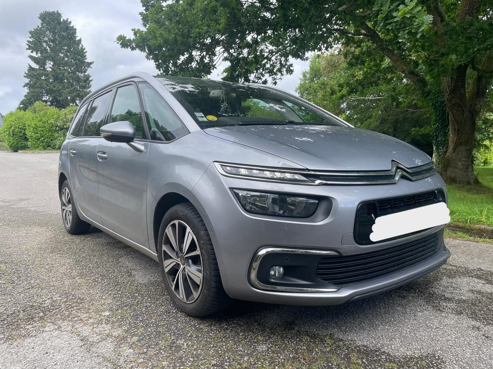 Citroen C4 Grand Spacetourer avec GPS