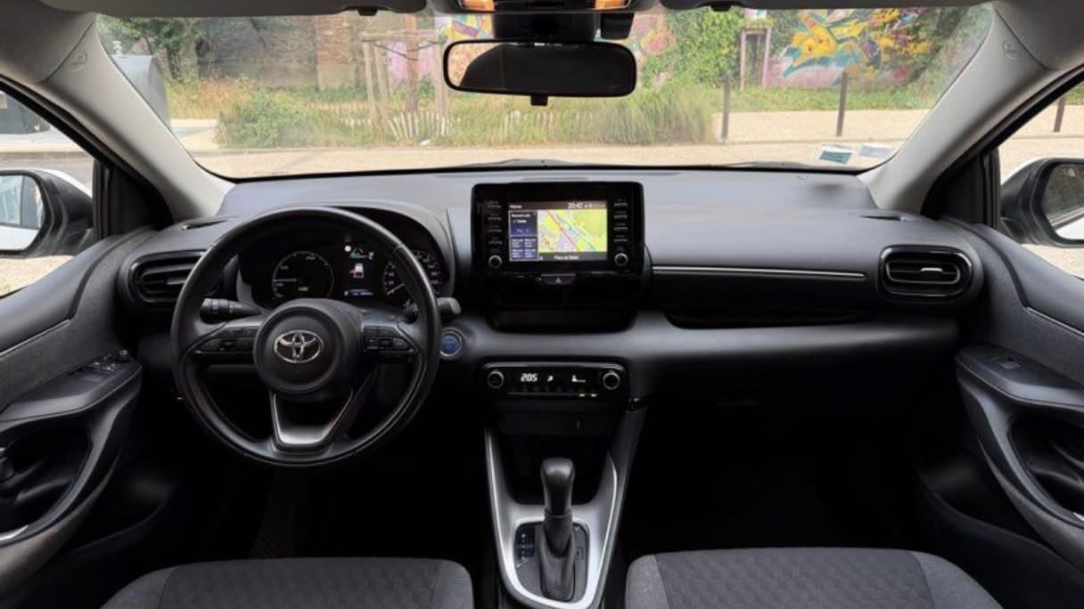 Toyota Yaris Hybride avec GPS