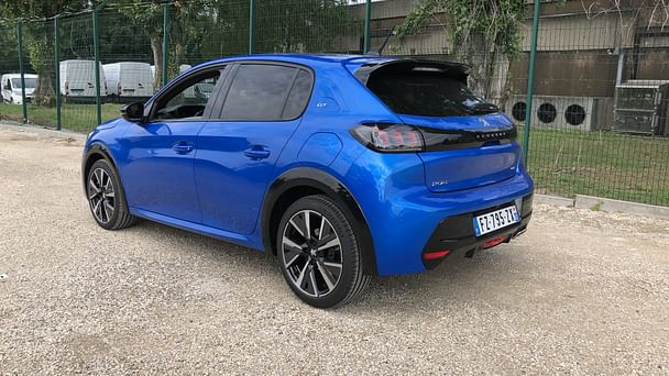Peugeot 208 208 II 1.2 PTEC avec Régulateur de vitesse