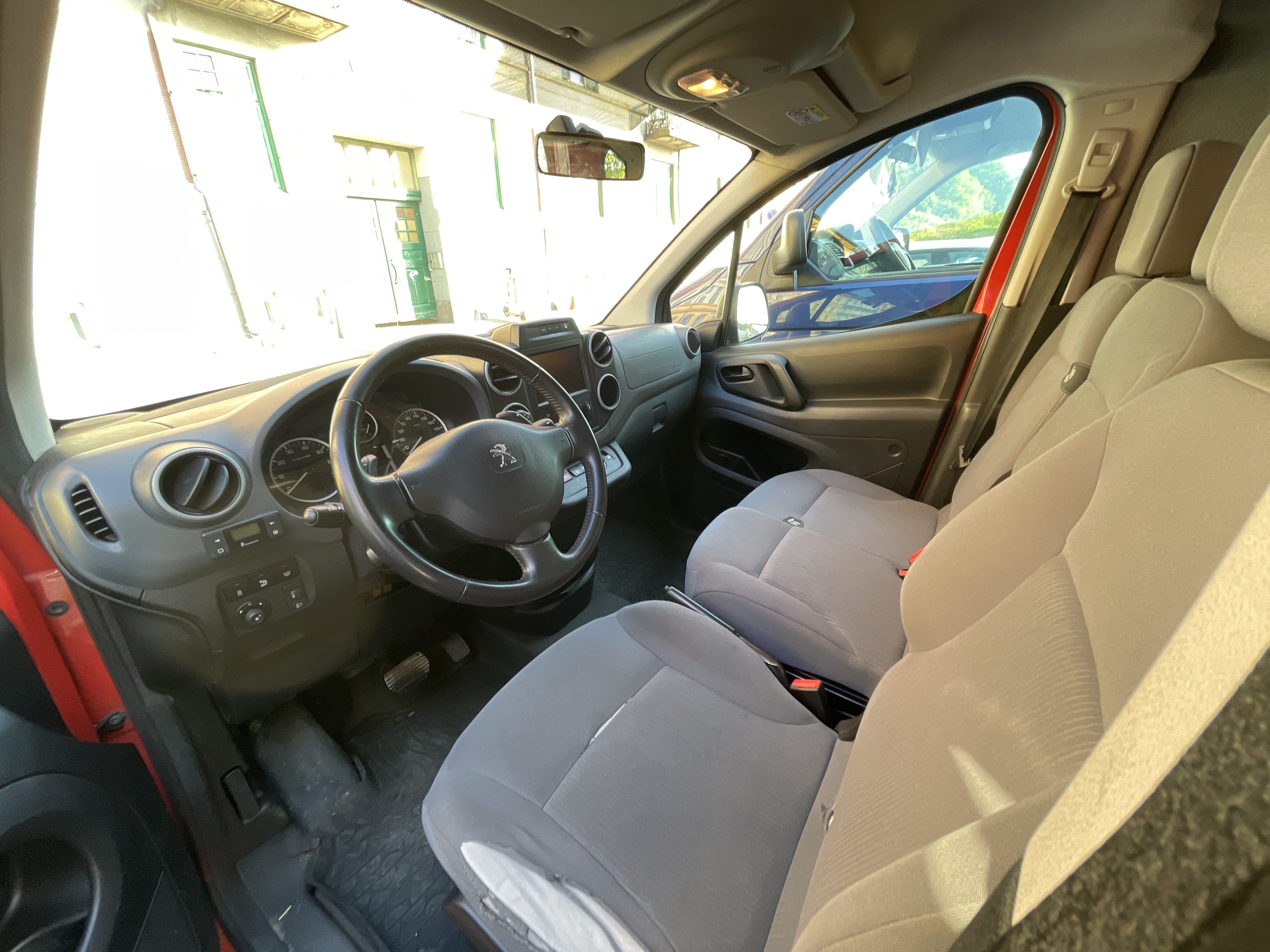 Peugeot Partner Varebil med Cruisekontroll