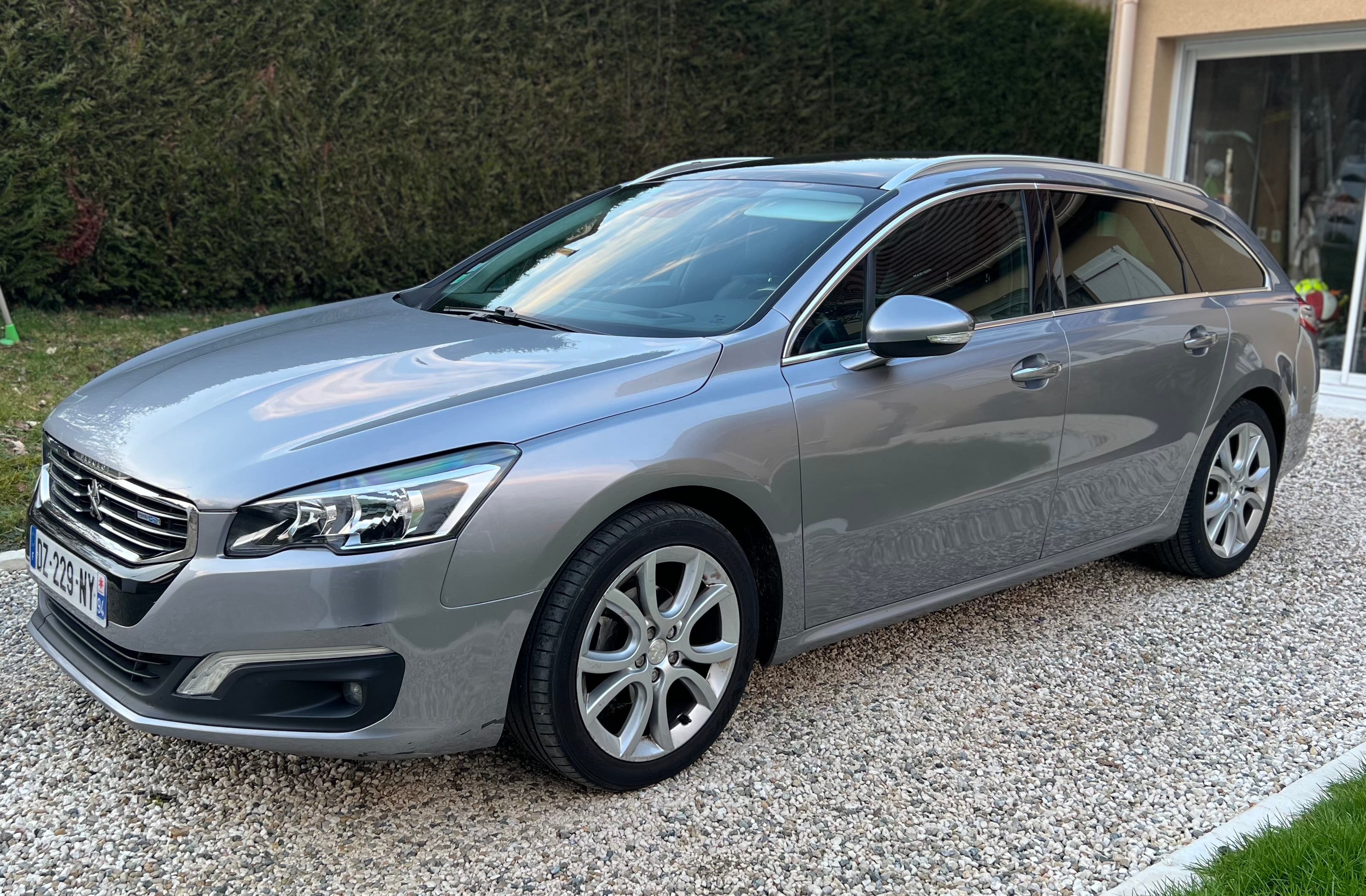 Peugeot 508 SW avec Siège bébé