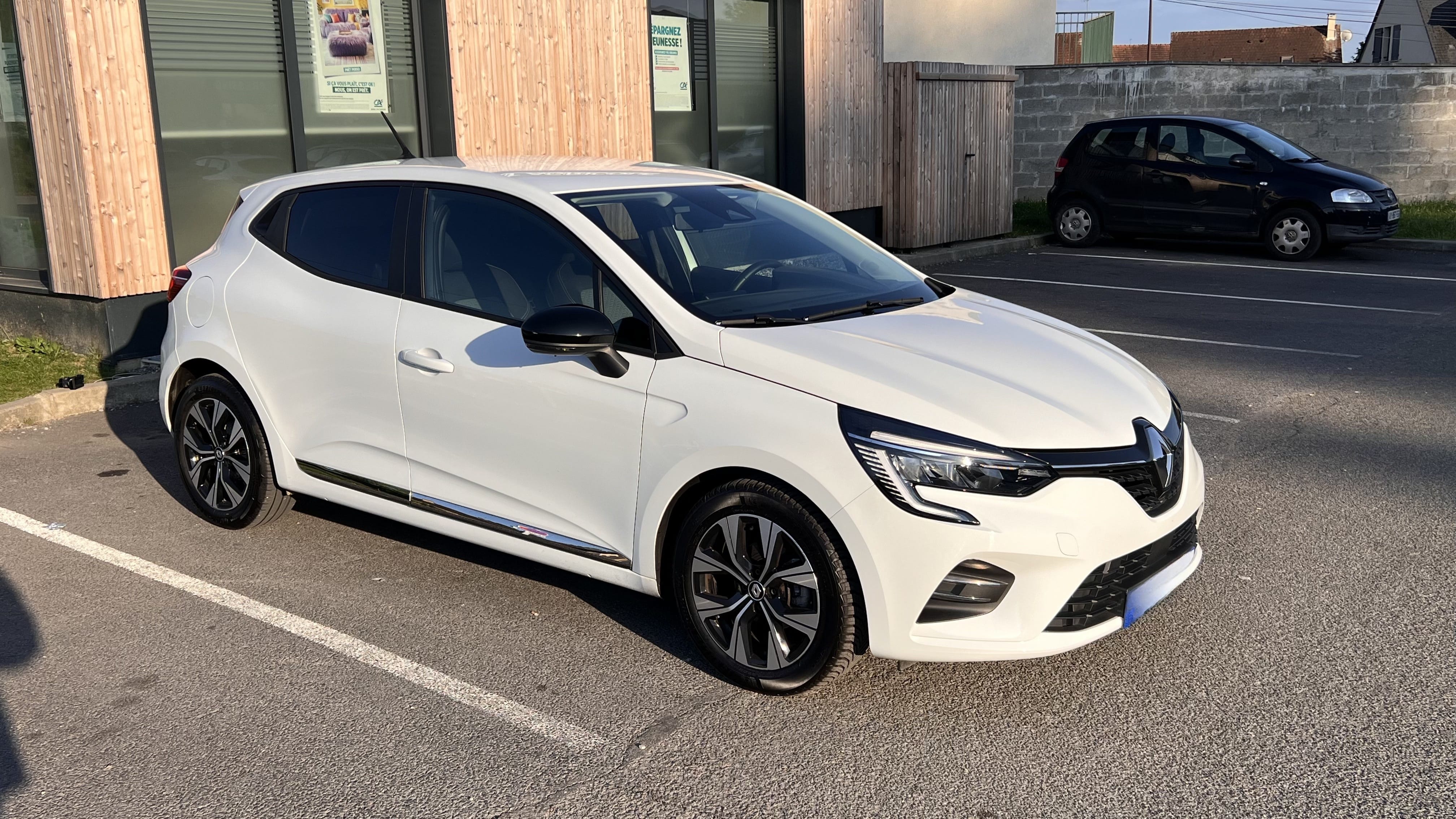 Renault Clio, 2023, Essence 95
