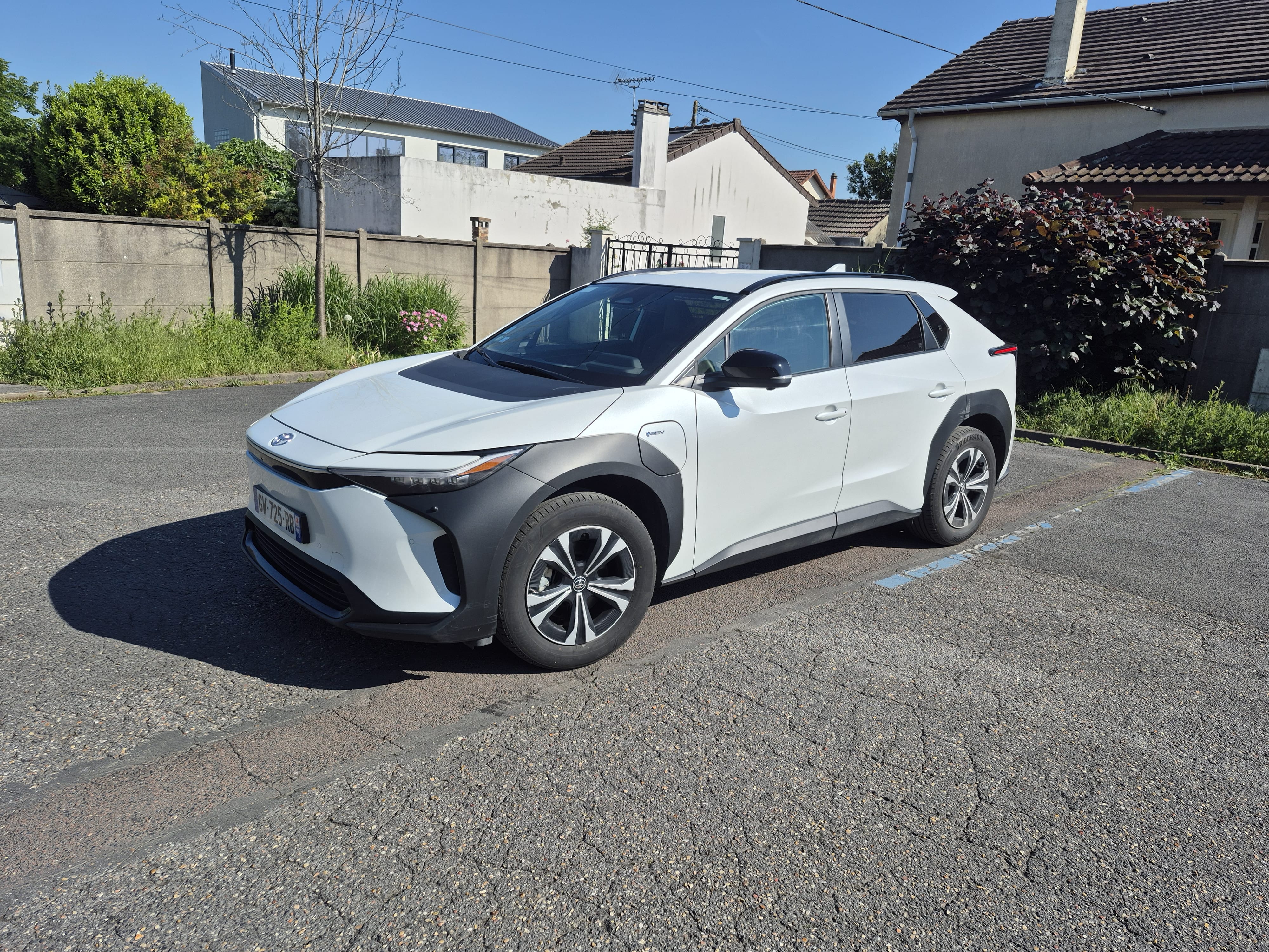 Toyota bZ4X, 2024, Électrique, automatique
