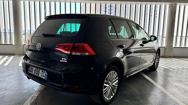Volkswagen Golf Louez la Golf Diesel DSG CUP – Sportivité, Confort et Économie en Boîte Automatique ! avec Régulateur de vitesse