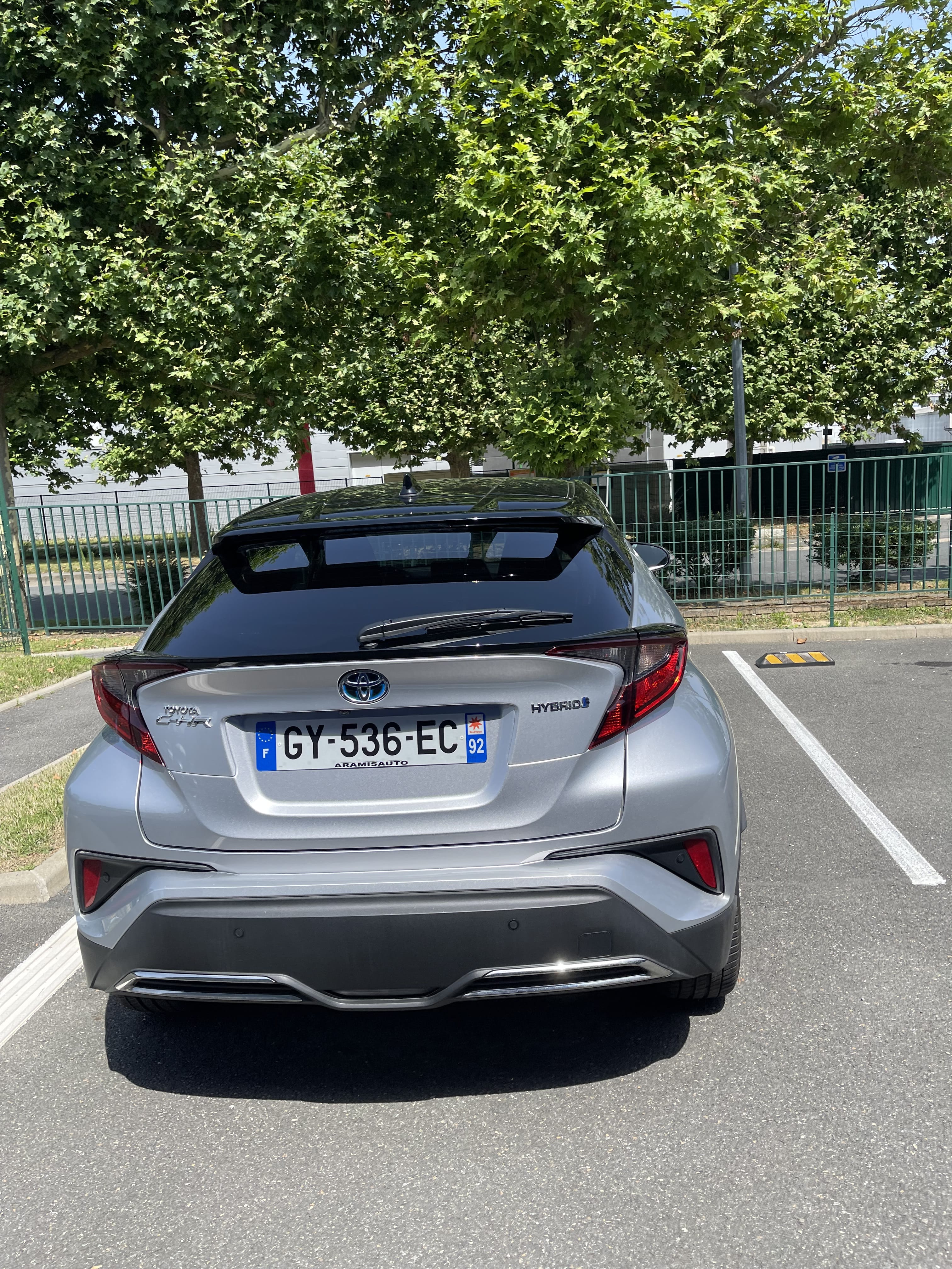 Toyota C-HR Hybrid avec GPS