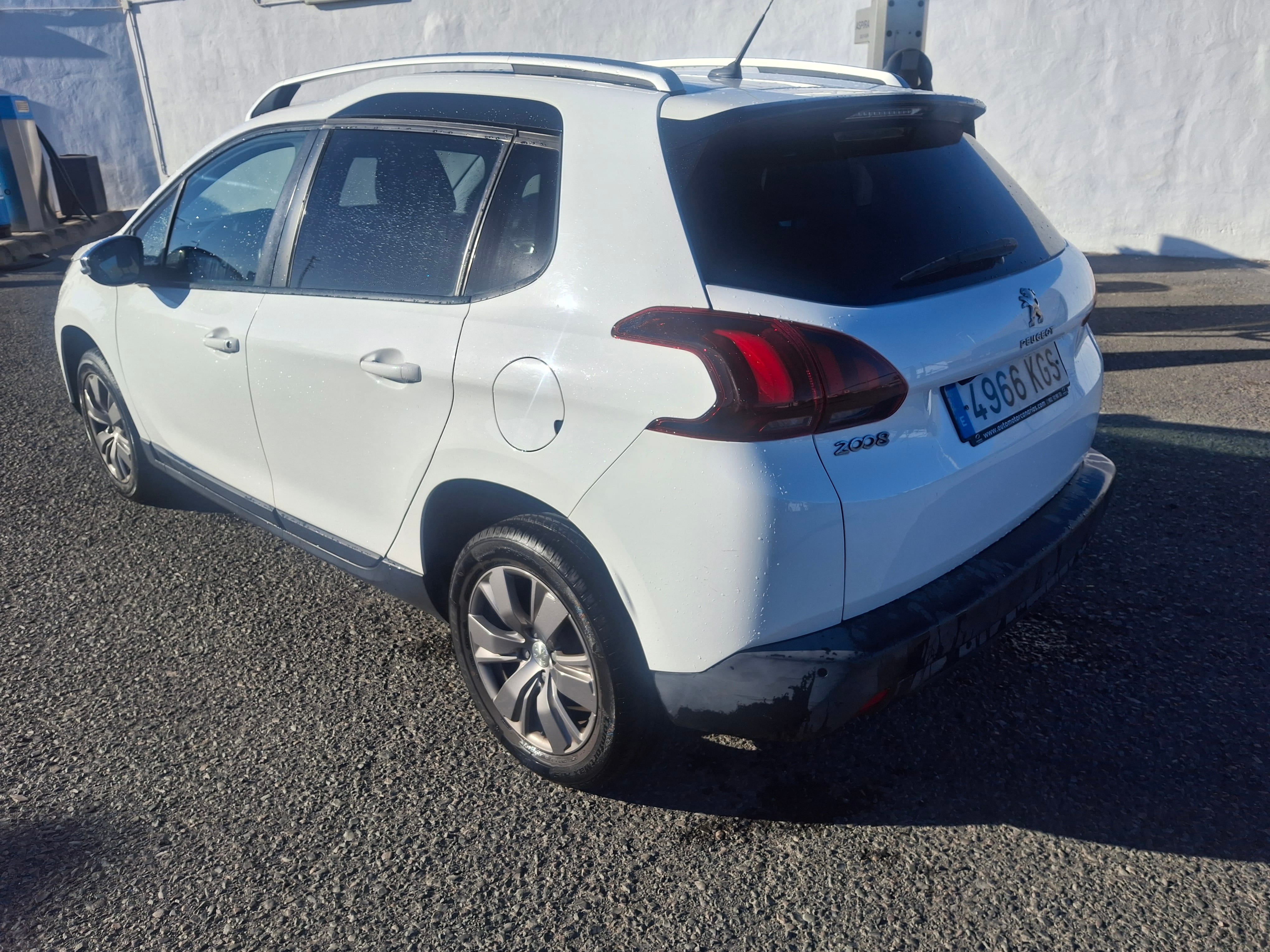 Peugeot 2008 con Cámara de marcha atrás
