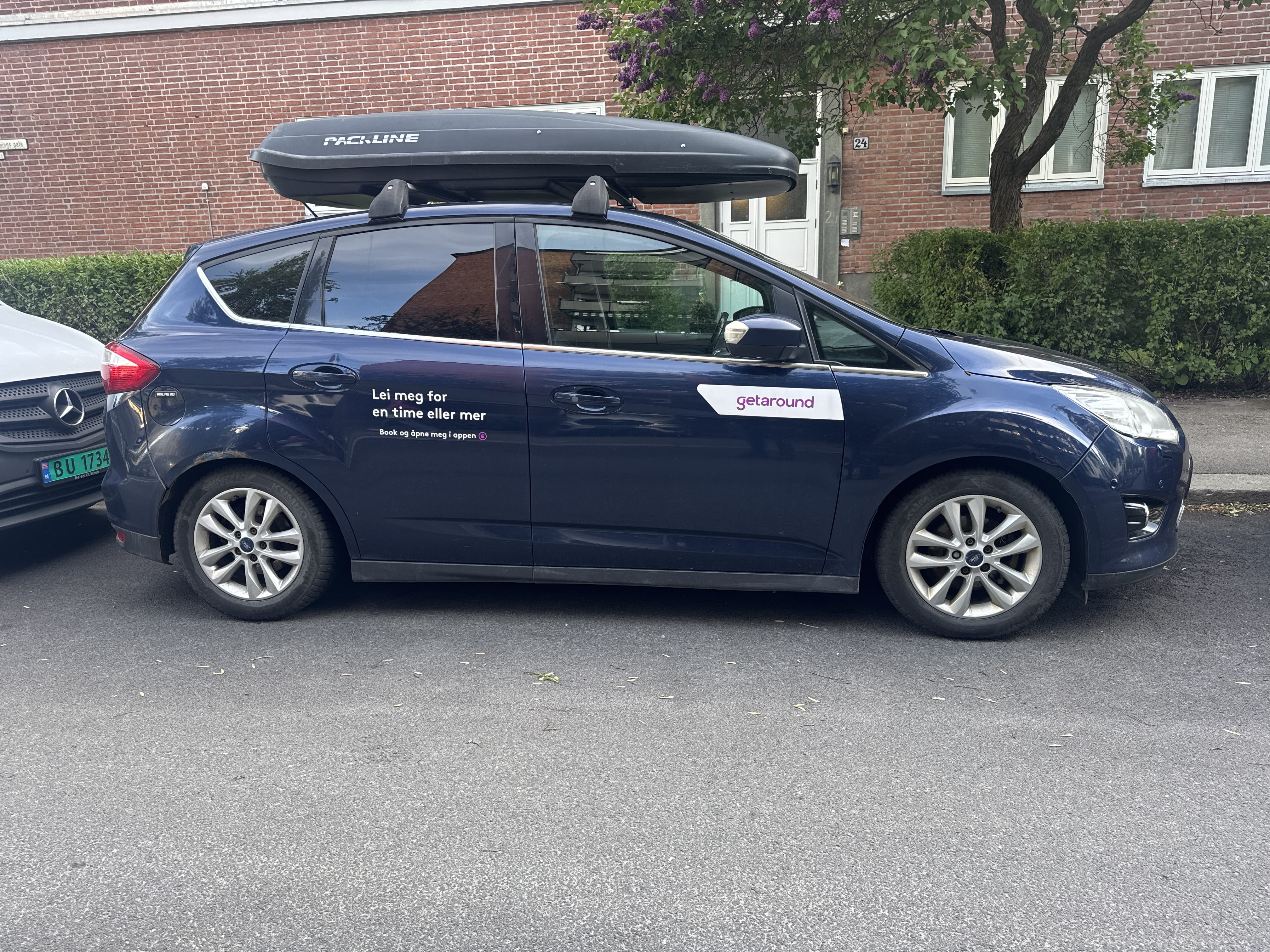 Ford C-Max med Skistativ
