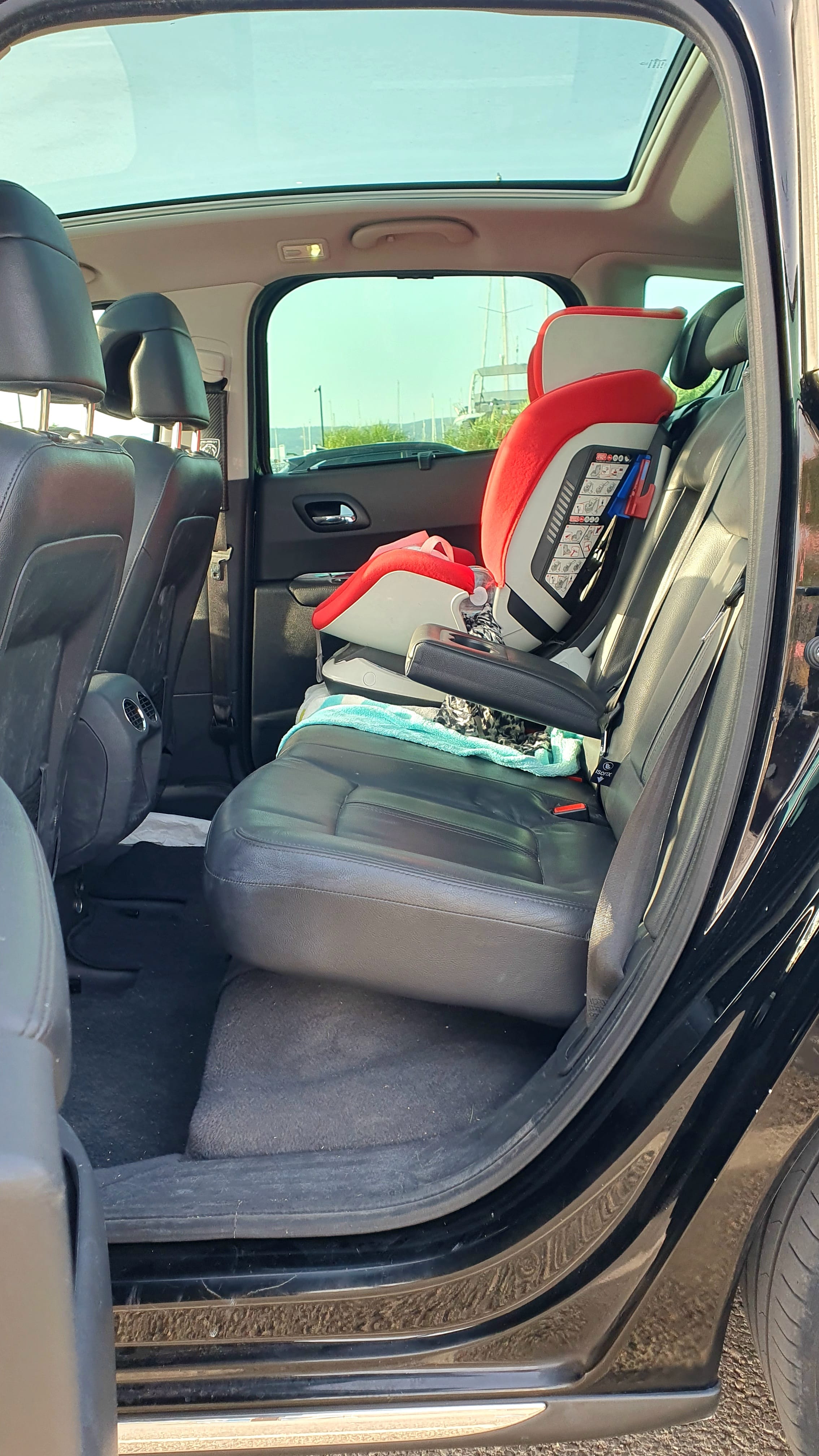 Peugeot 3008 1.6 HDI 112 avec Entrée audio / iPod