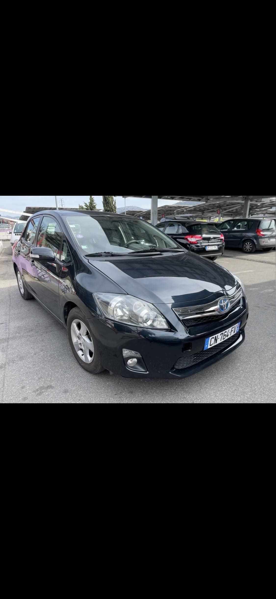 Toyota Auris mit Navigationsgerät