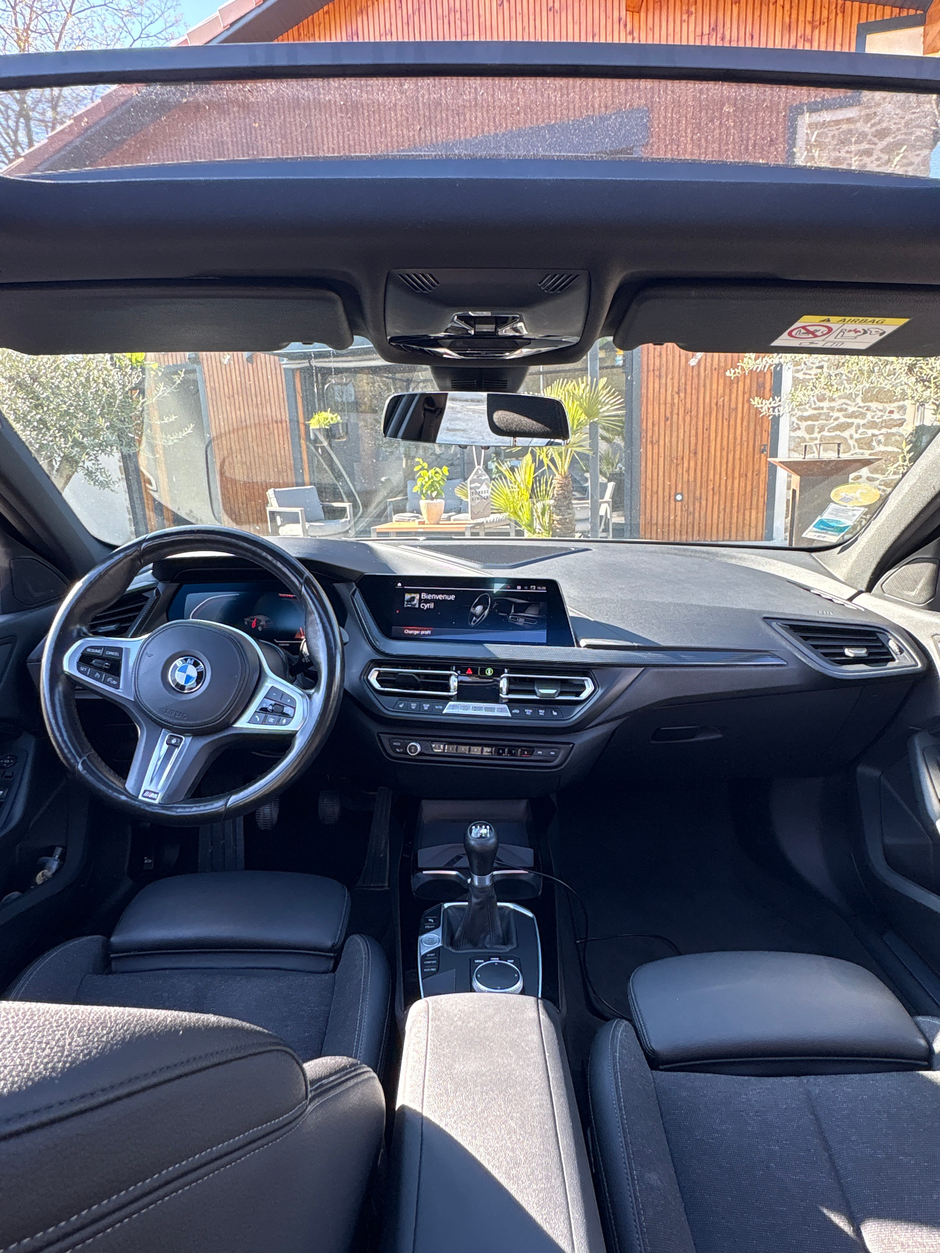 BMW Série 1 M Sport avec GPS