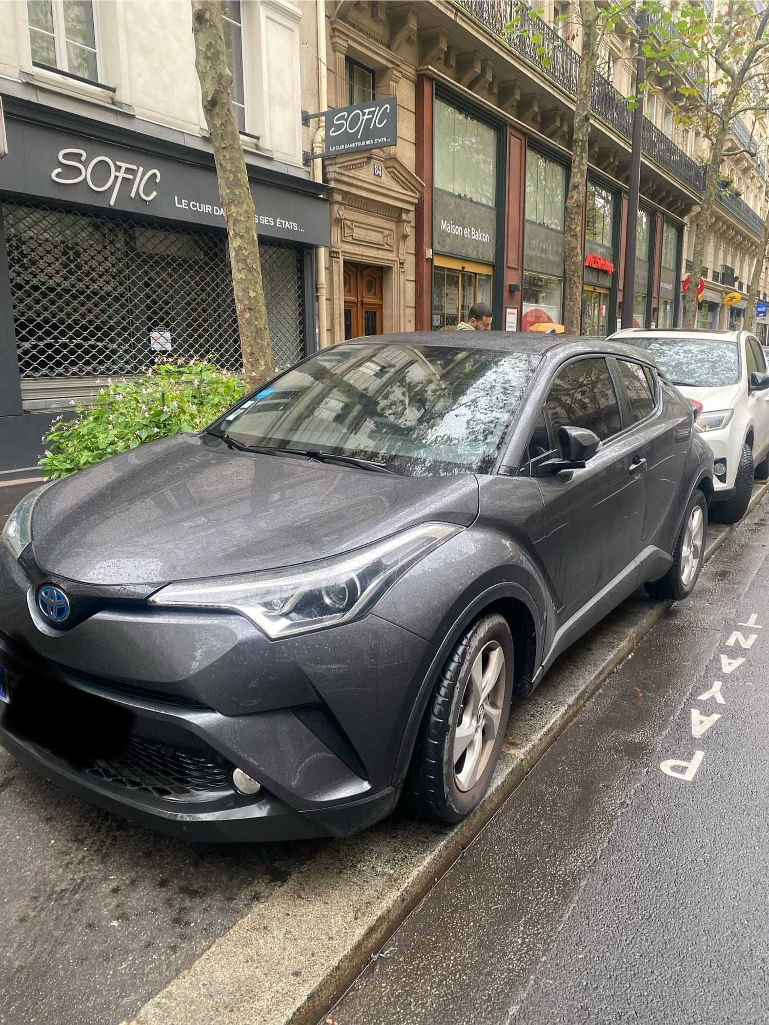 Toyota C-HR Hybrid, 2019, Essence 98 / Électrique (hybride), automatique