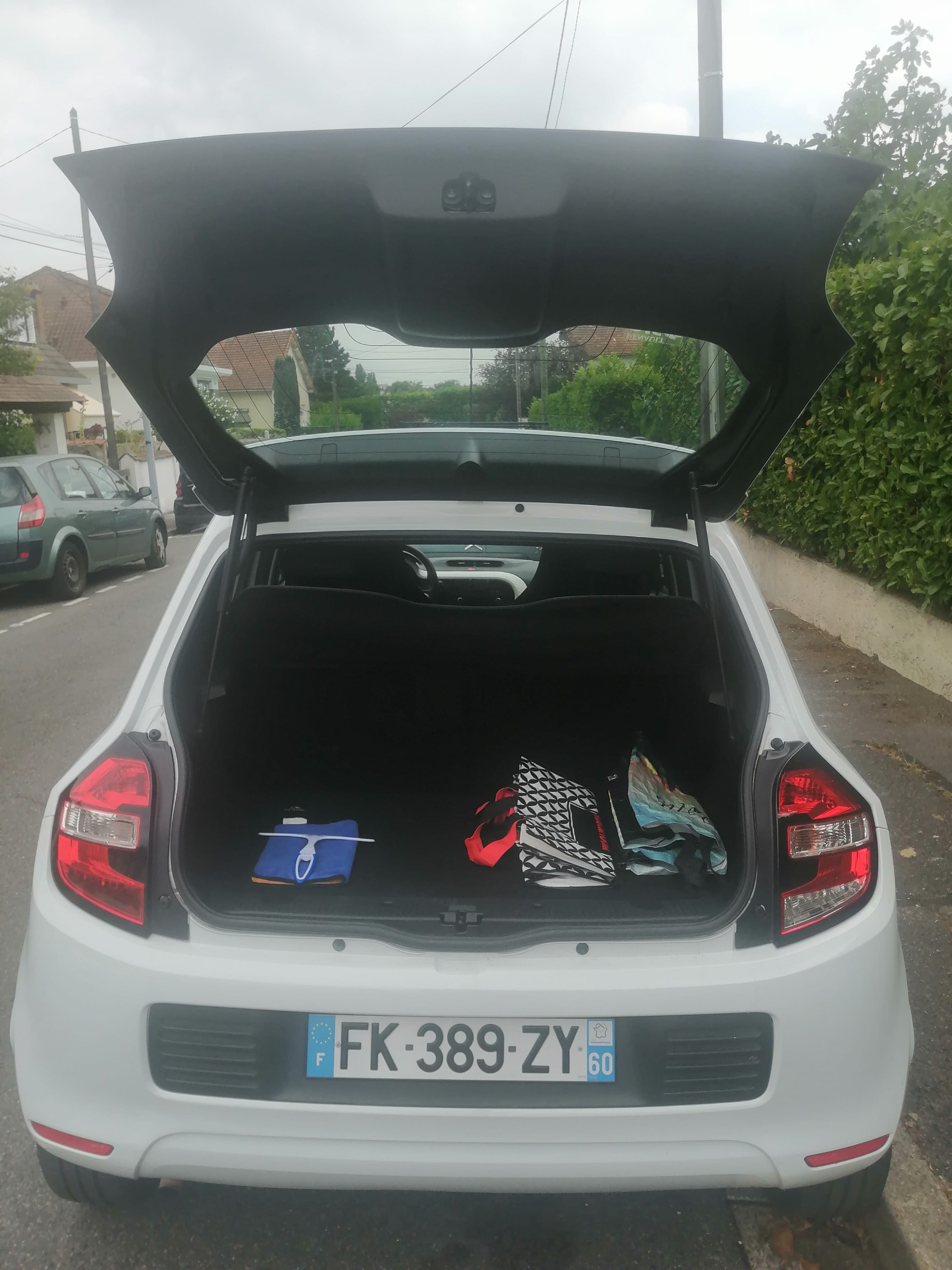 Renault Twingo avec Chaines