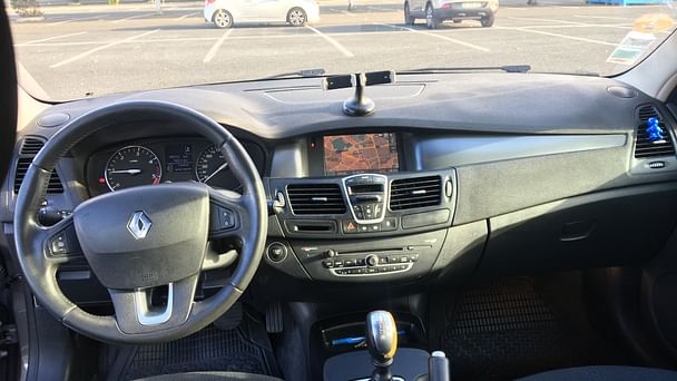Renault Laguna 1.5 dci 110 cv / Pessac & aéroport Merignac avec Siège bébé