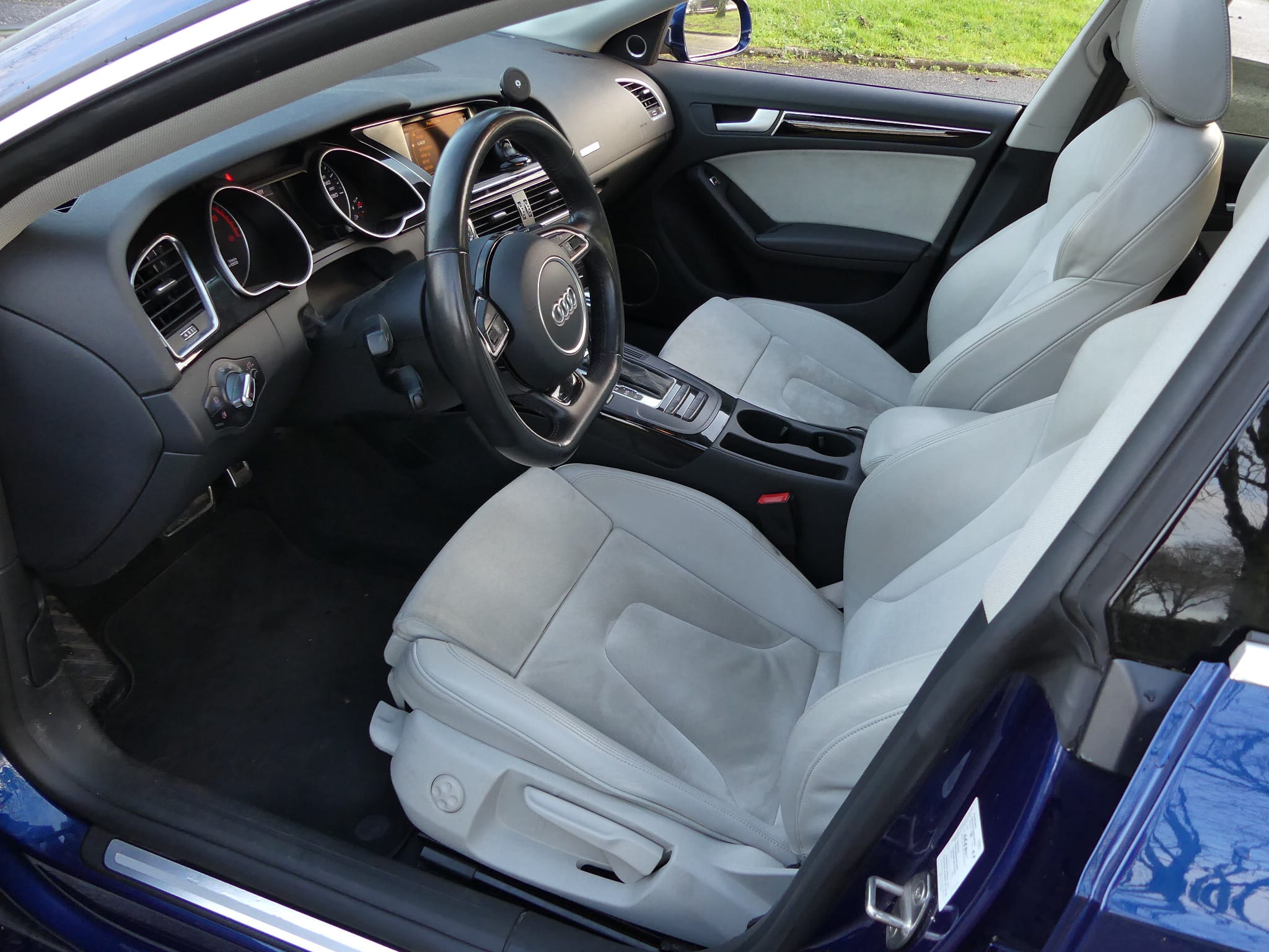 Audi A5 Sportback 2.0 TDI 190CH QUATTRO S-LINE avec Entrée audio / iPod