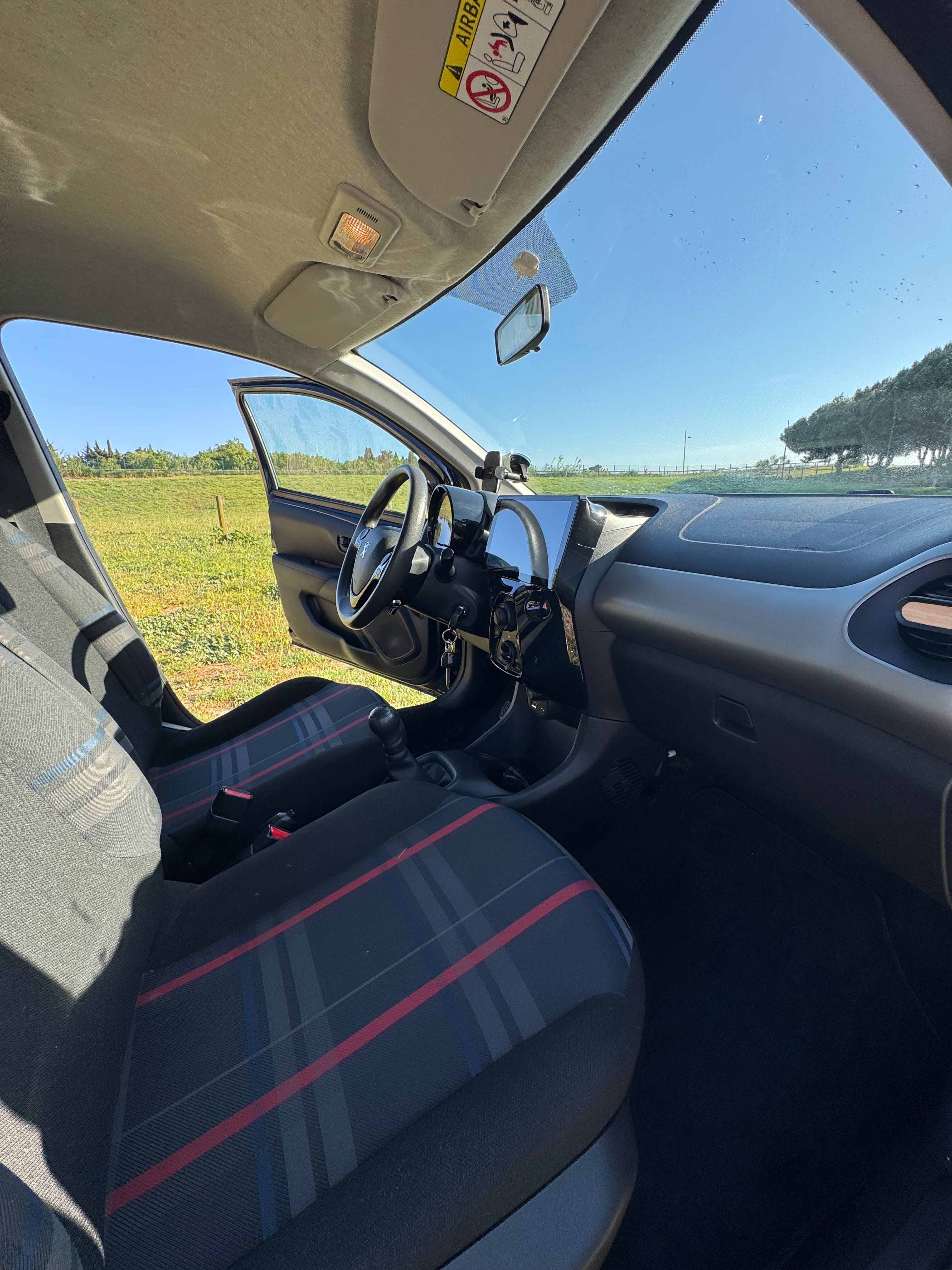 Peugeot 108 CARPLAY & ANDROID AUTO - CLIMATISATION - BLUETOOTH - 5 PORTES avec Apple CarPlay