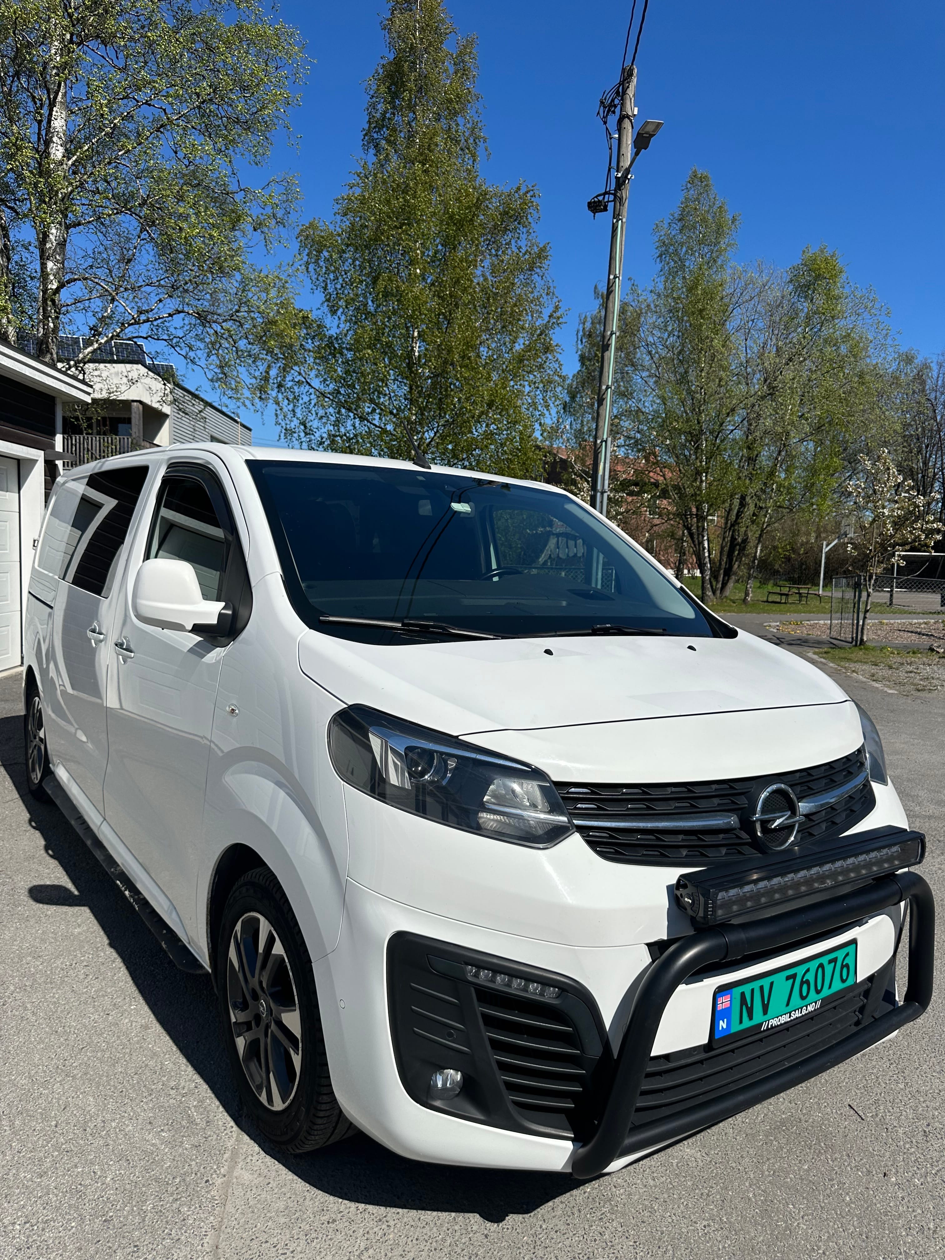 Opel Vivaro, 2019, Diesel, Automatik