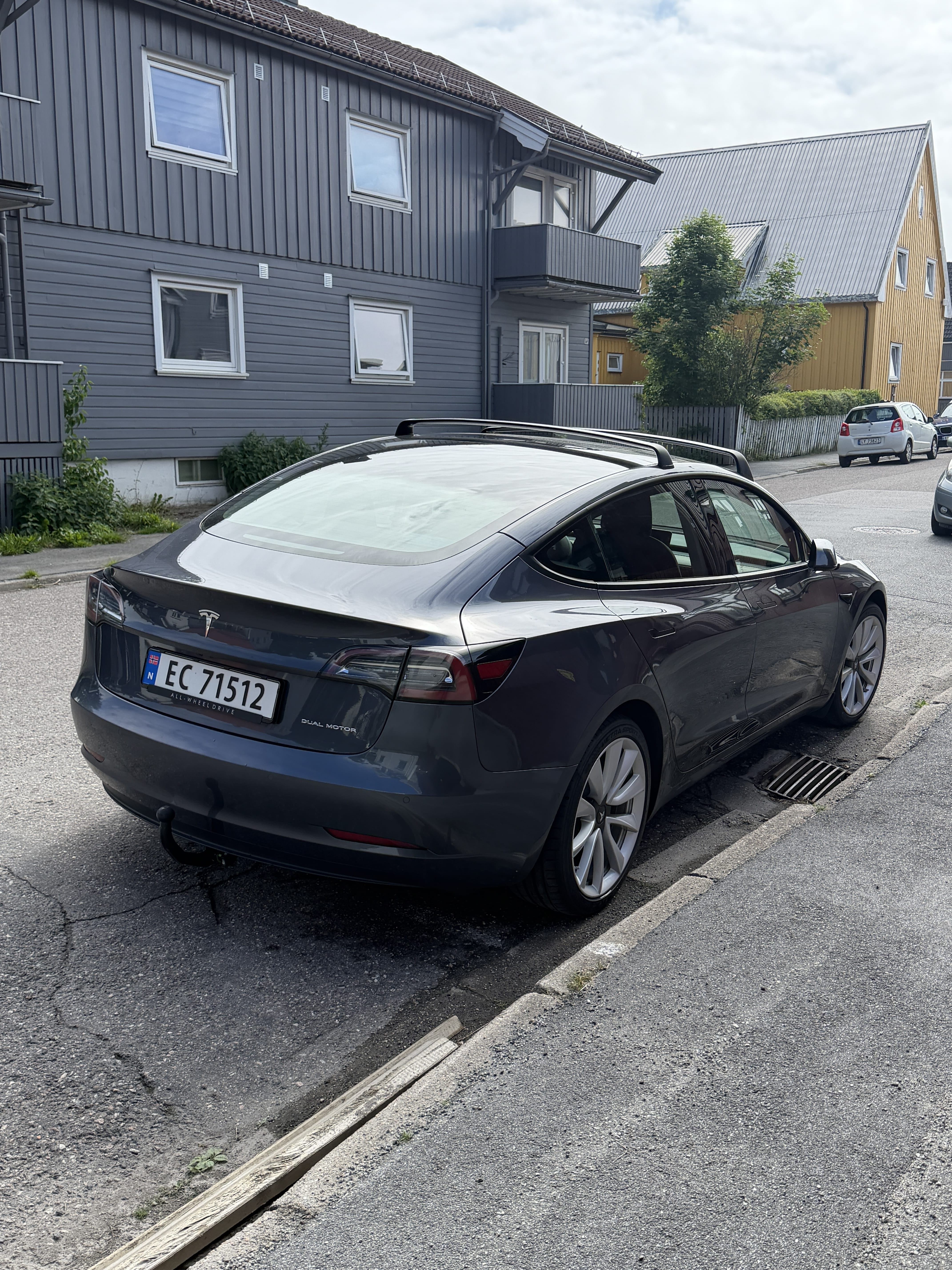 Tesla Model 3 Long Range med Ryggekamera