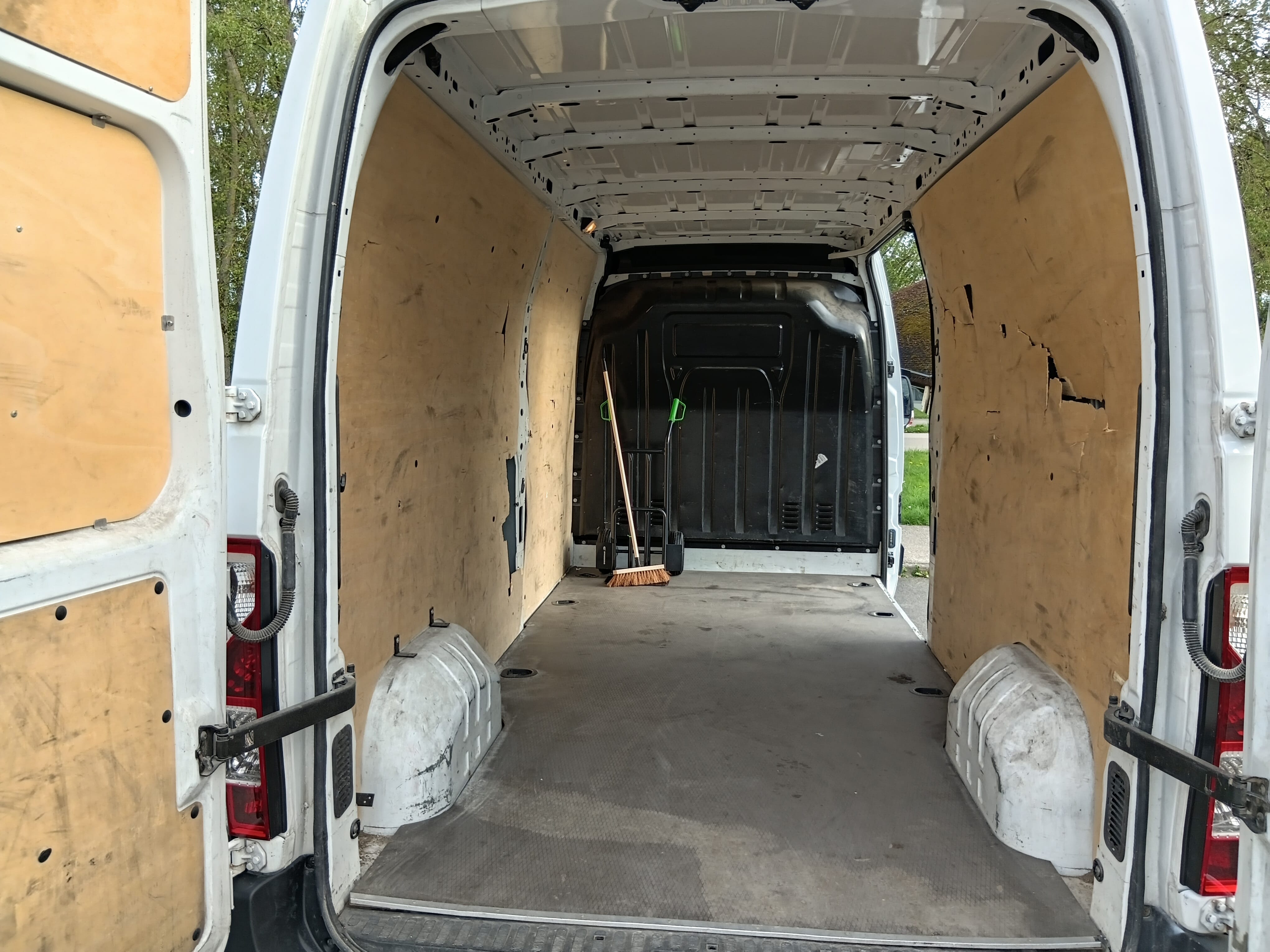 Nissan NV400 L3H2 2,3 DCI 130 avec Caméra de recul