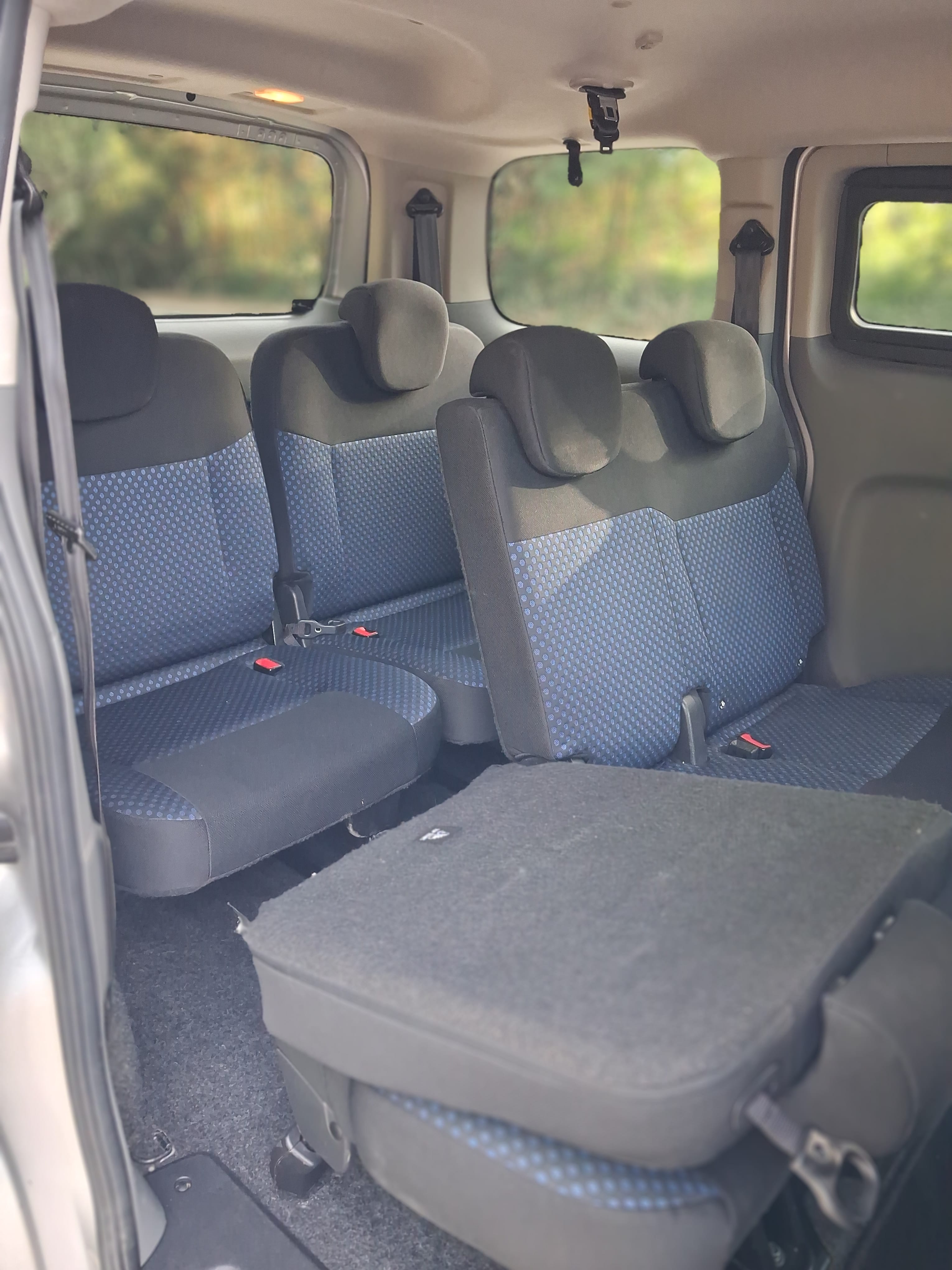 Nissan NV200 Combi avec Port USB