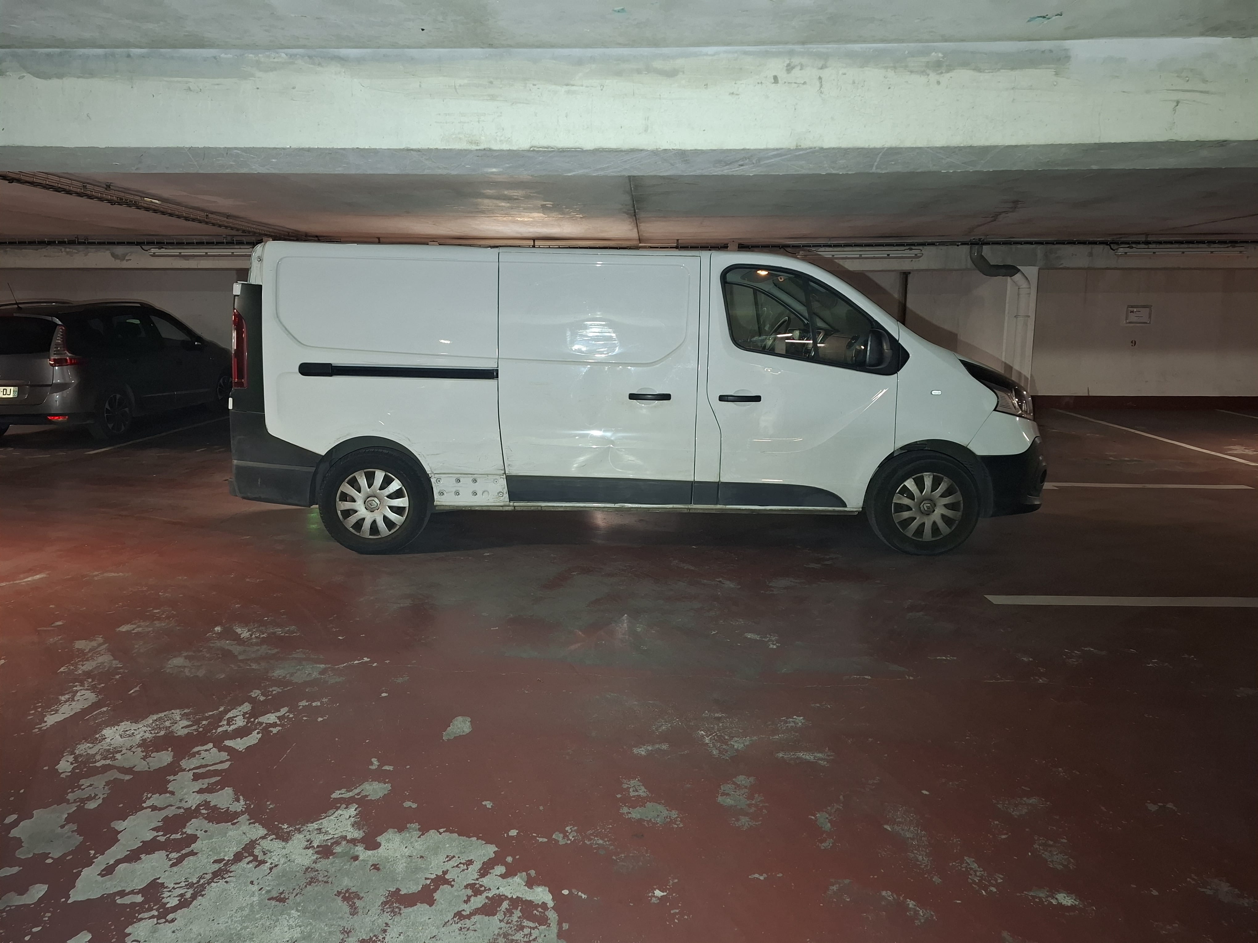 Renault Trafic Double Cabine  EN345 avec GPS