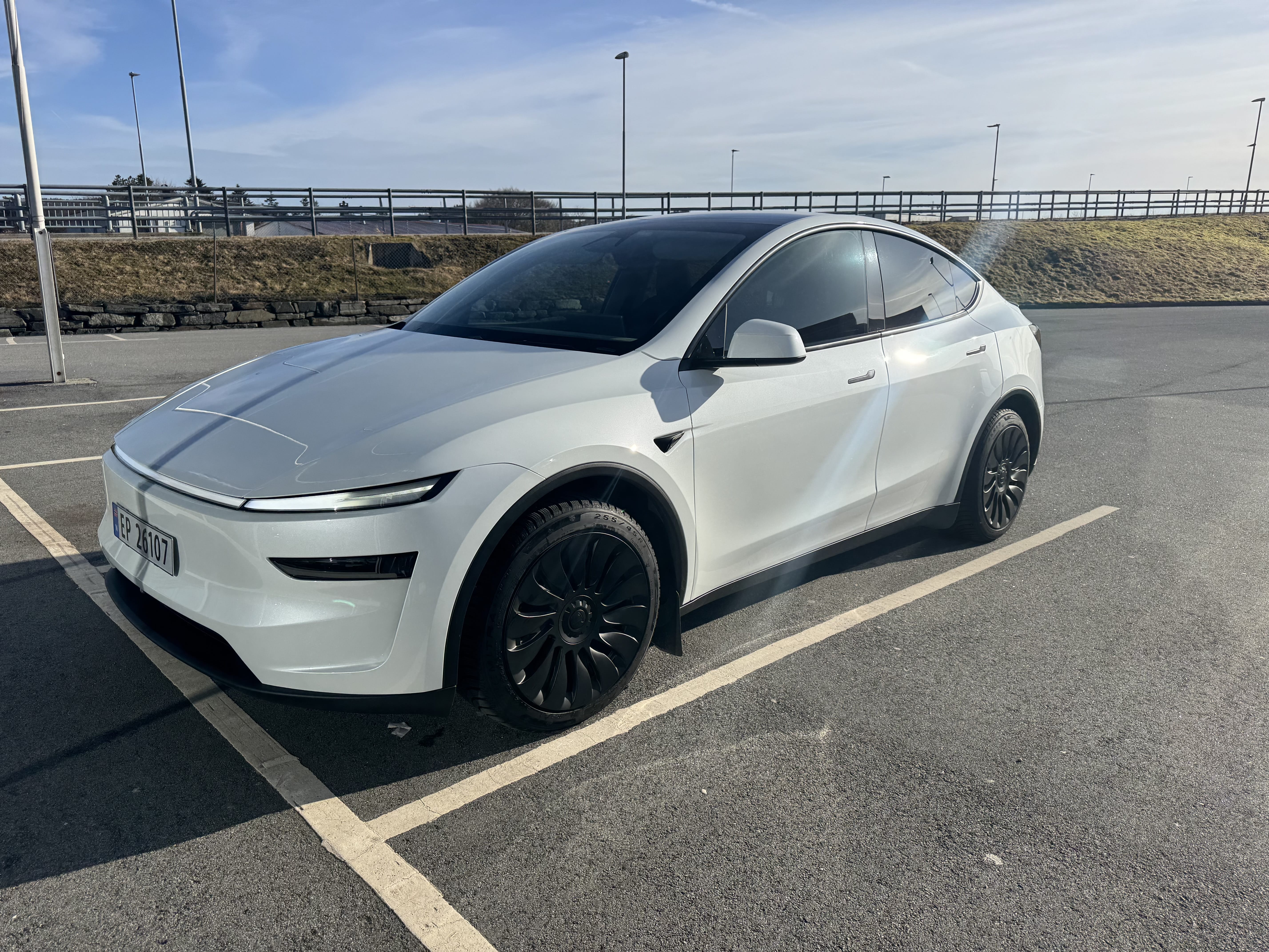 Tesla Model Y Long Range, 2025, Elektrisk, automatisk