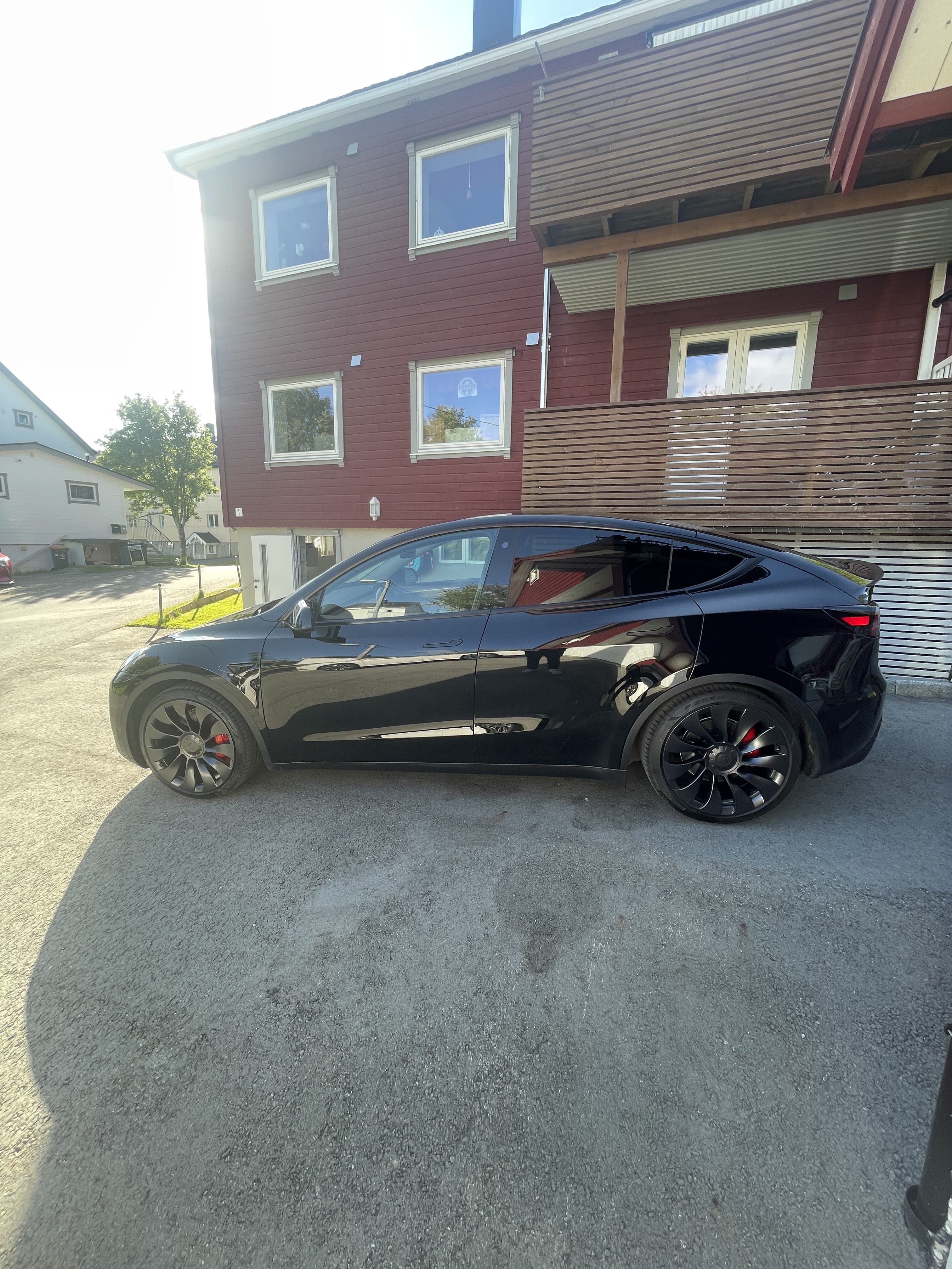 Tesla Model Y Performance met Airco