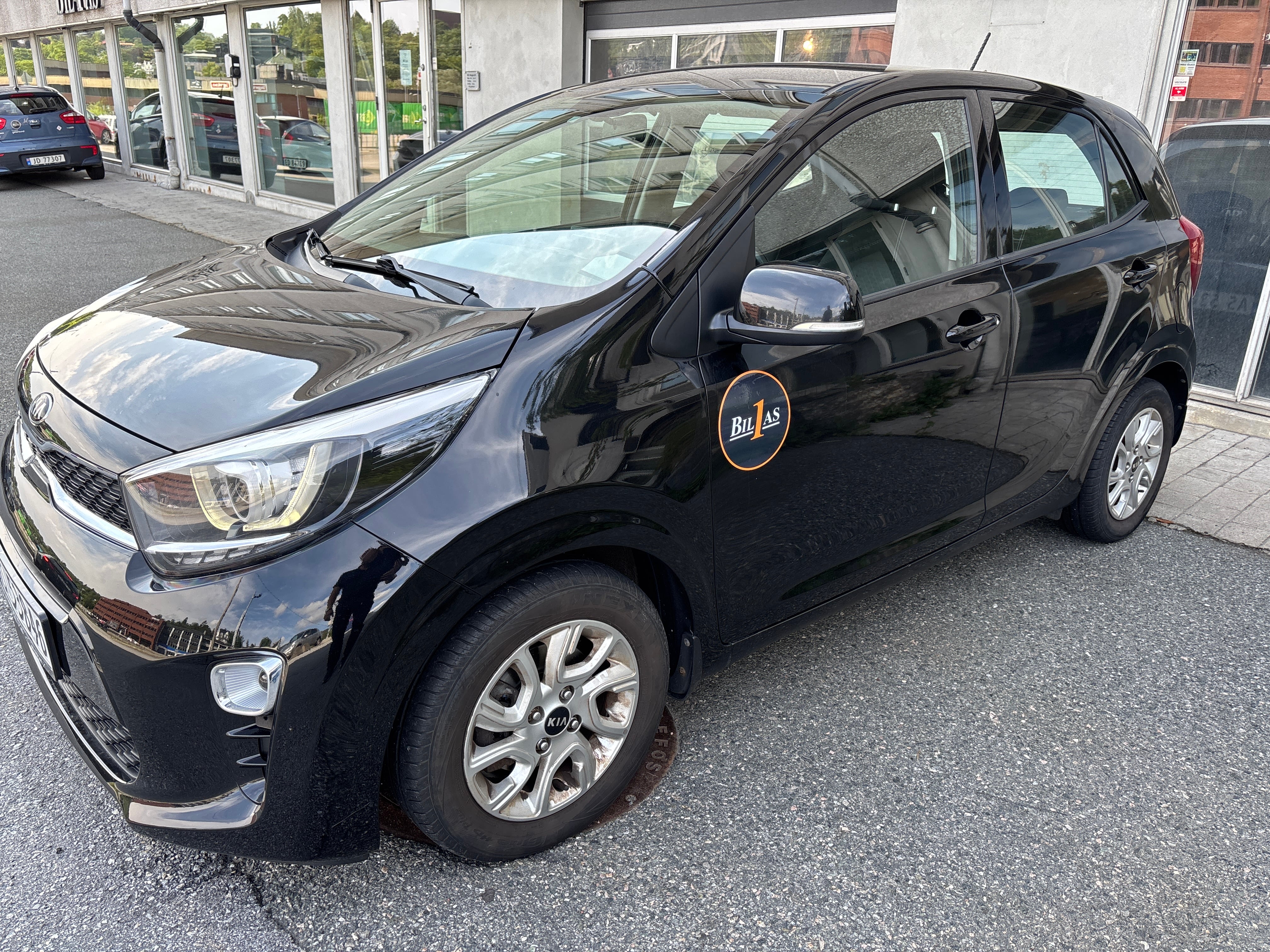 Kia Picanto Sort 5 dørs bil as med Aircondition
