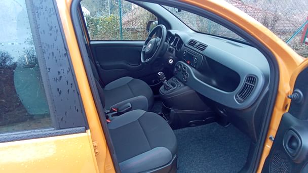 Fiat Panda avec Siège bébé