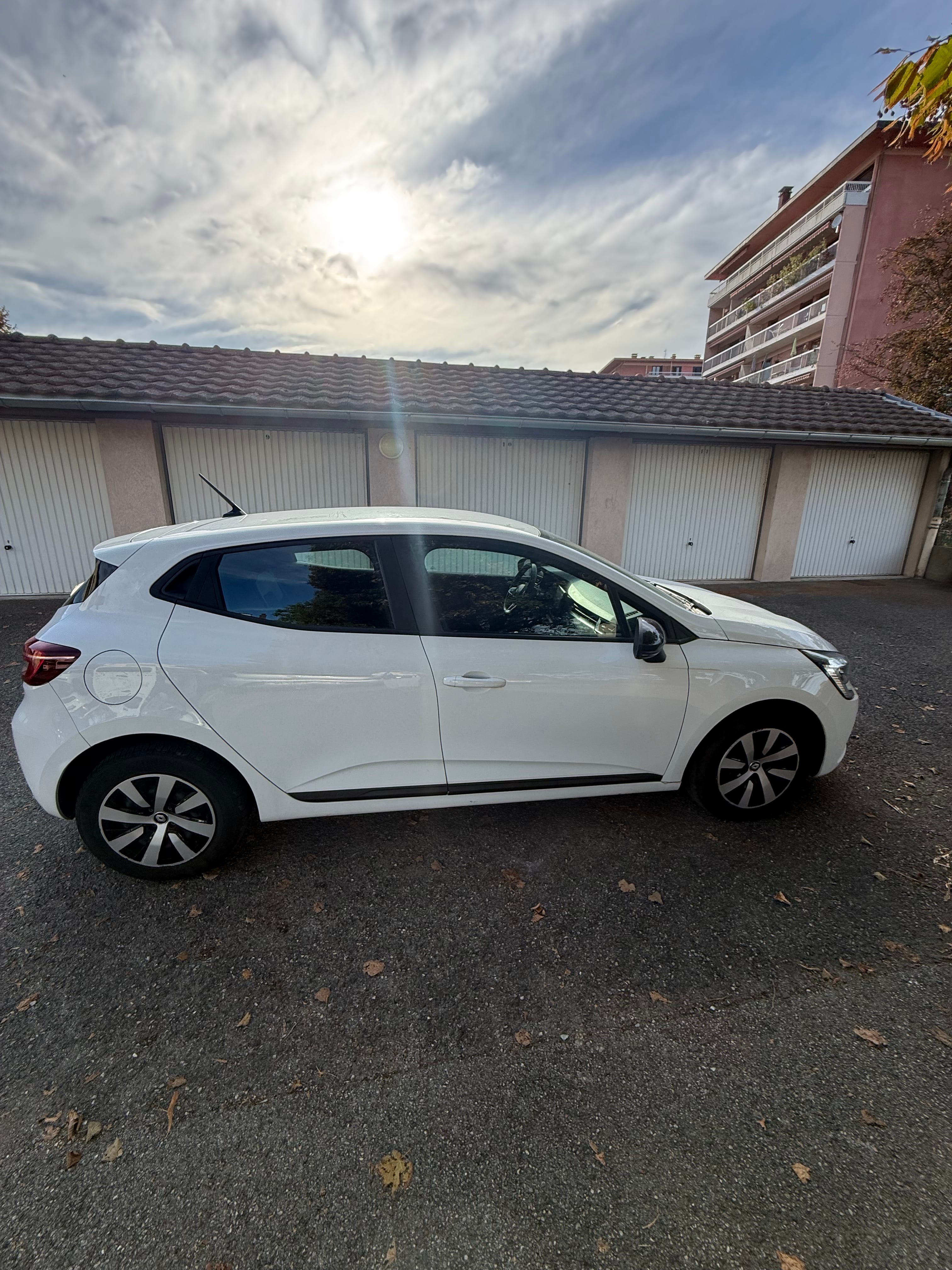Renault Clio avec Climatisation