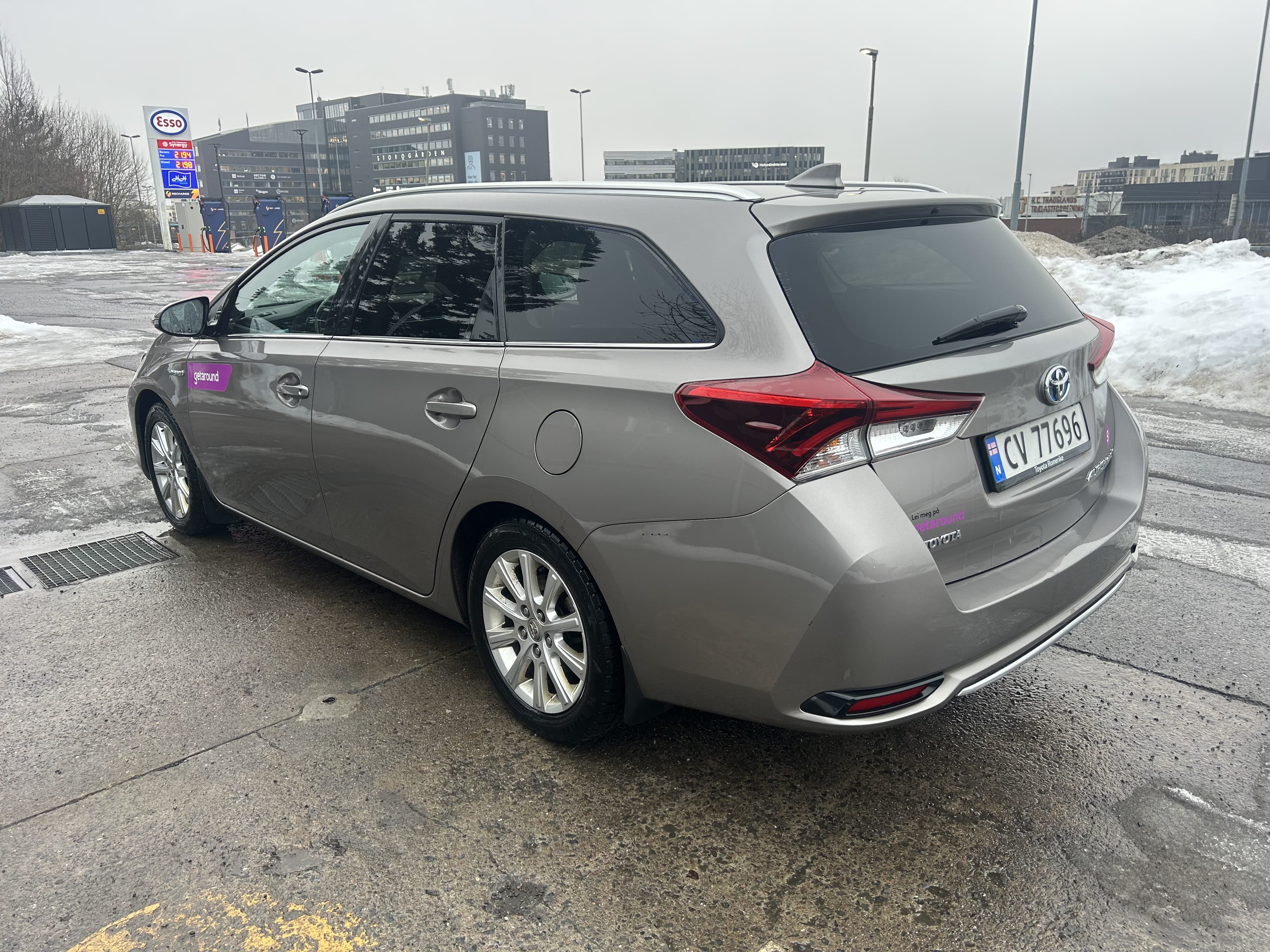 Toyota Auris Stasjonsvogn 1,8 hybrid med GPS