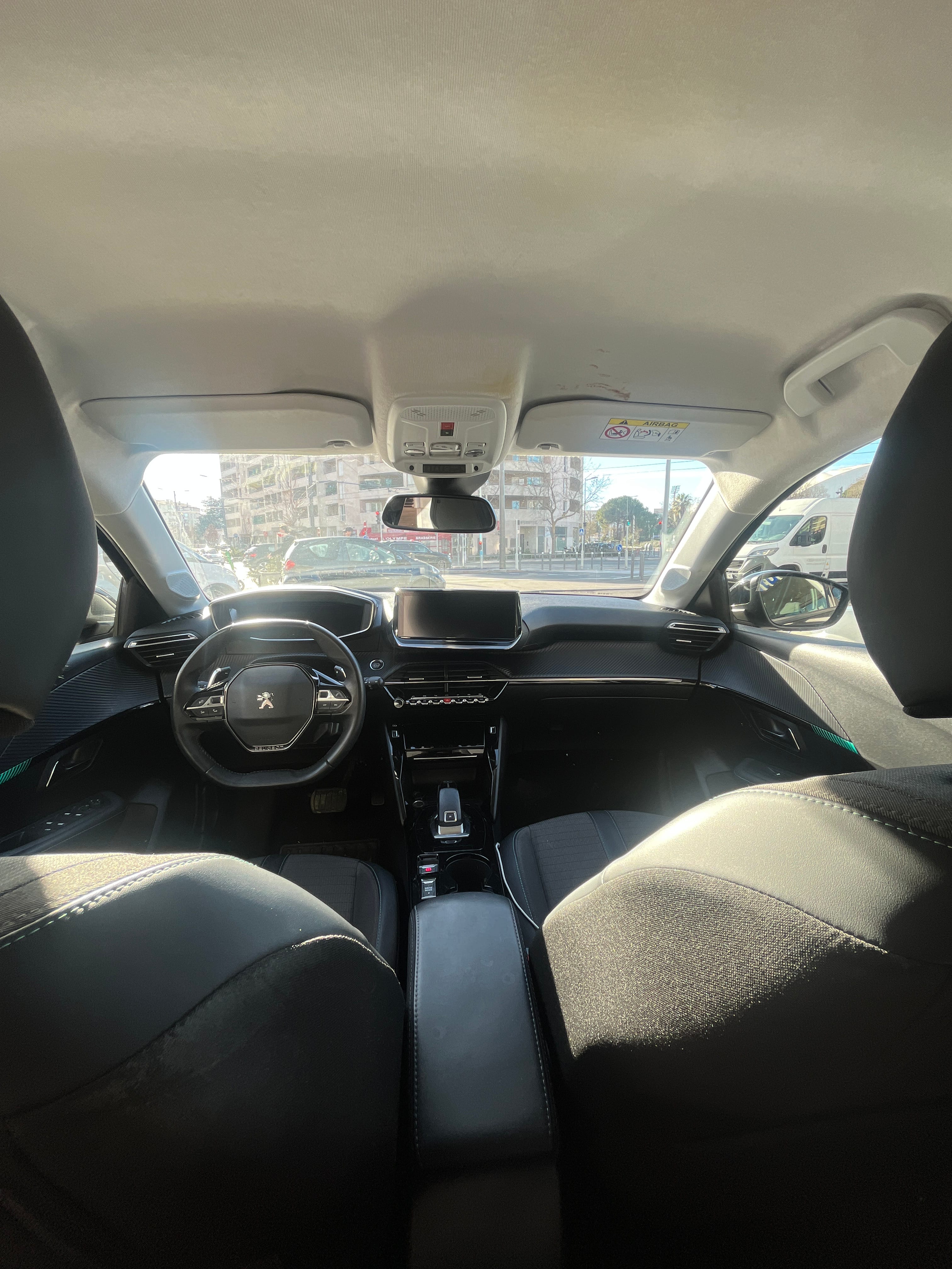 Peugeot 208 met Android Auto