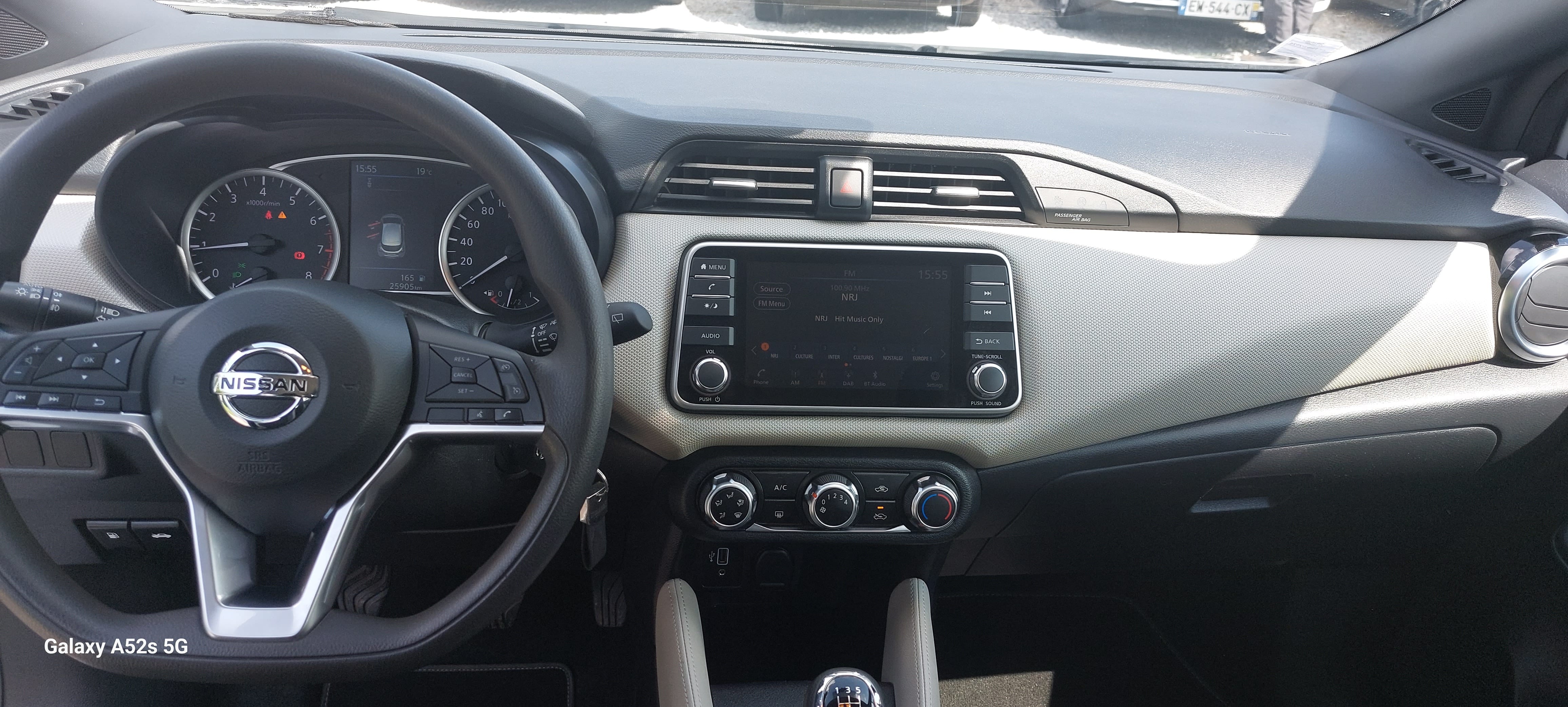 Nissan Micra ESSENCE    SP 95 avec GPS