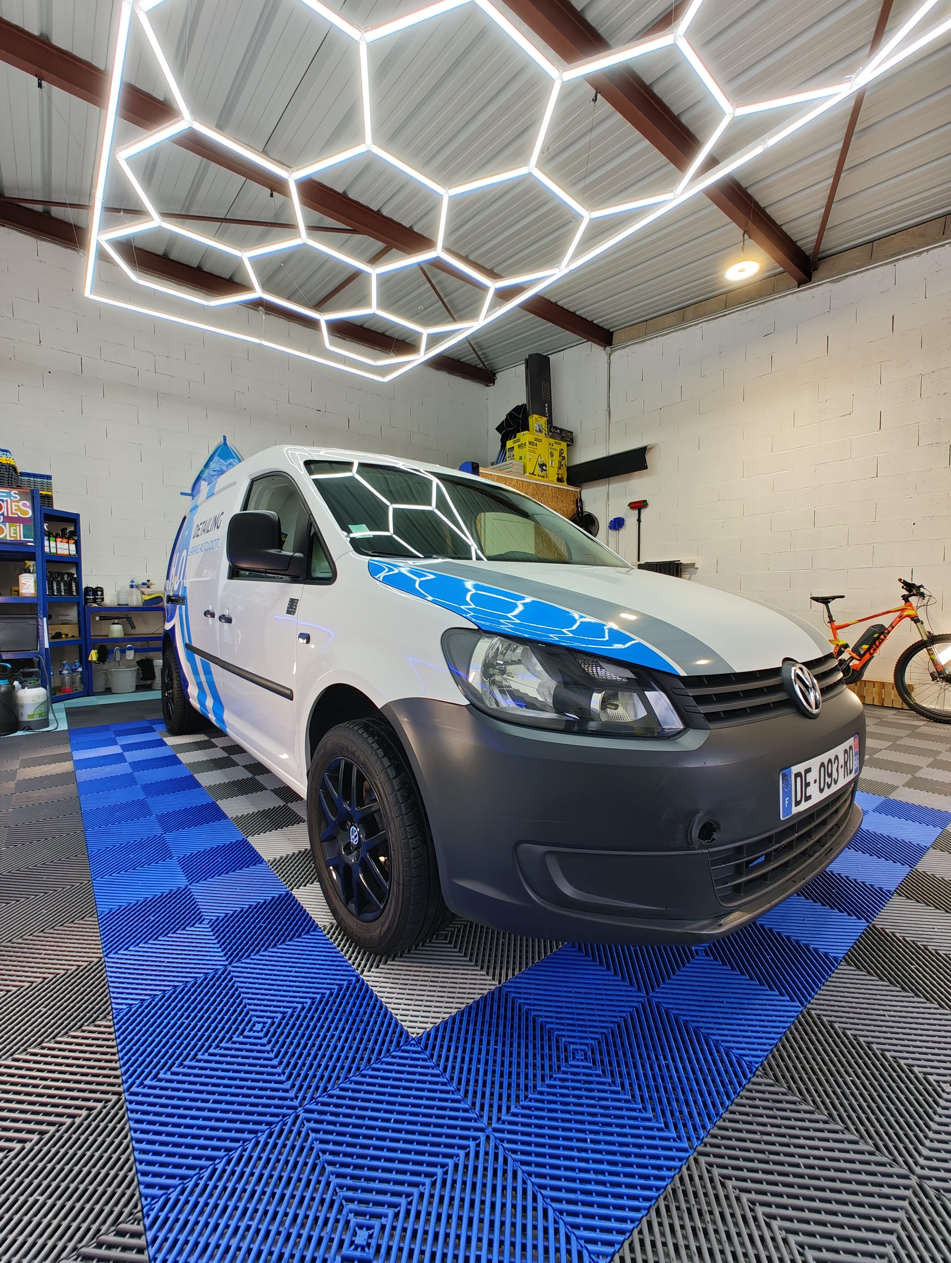 Volkswagen Caddy Maxi Van 1.6 TDI avec Porte-vélos
