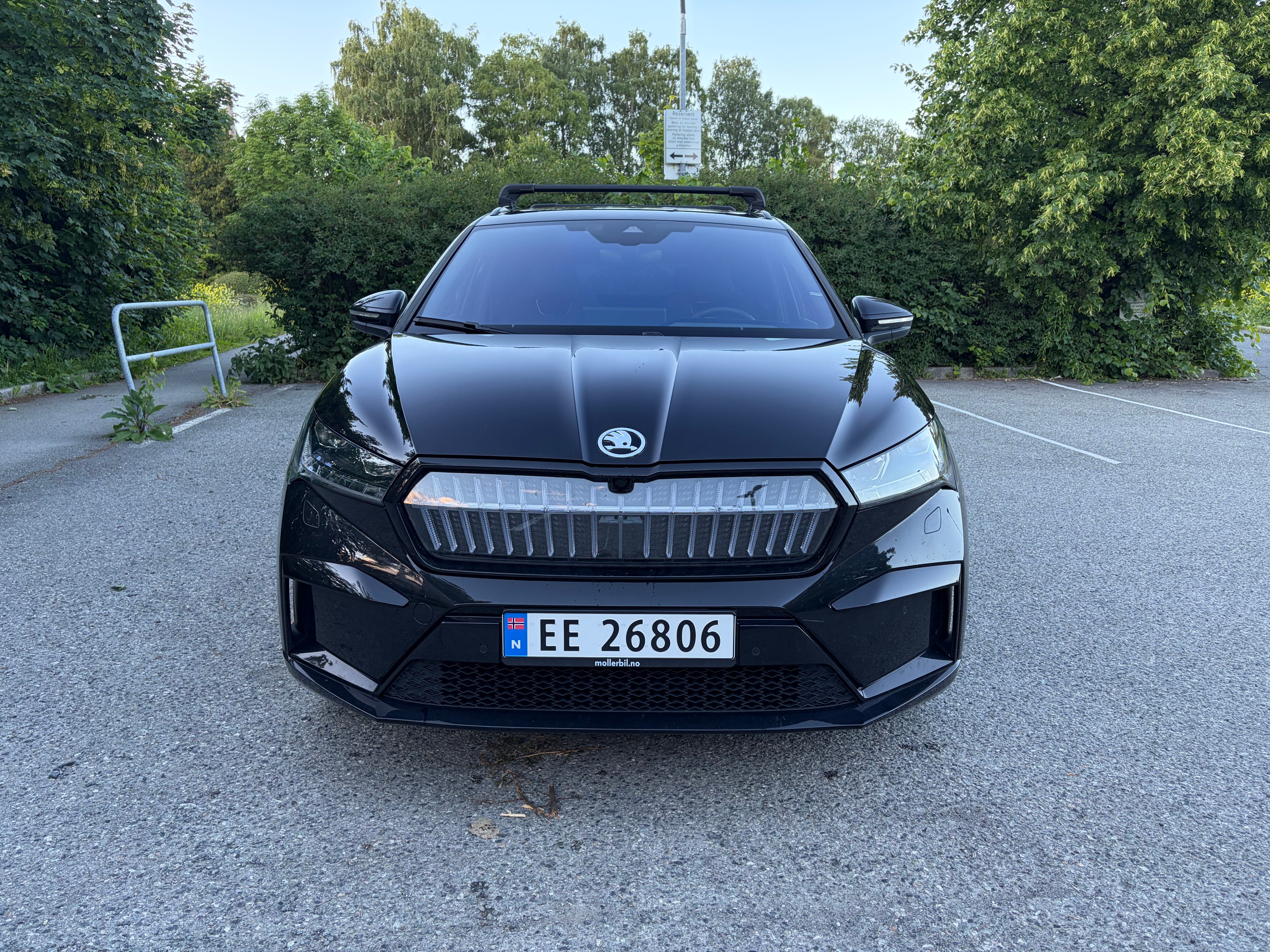 Skoda Enyaq 80x Quattro iV80X Sportline mit 4-Rad-Antrieb