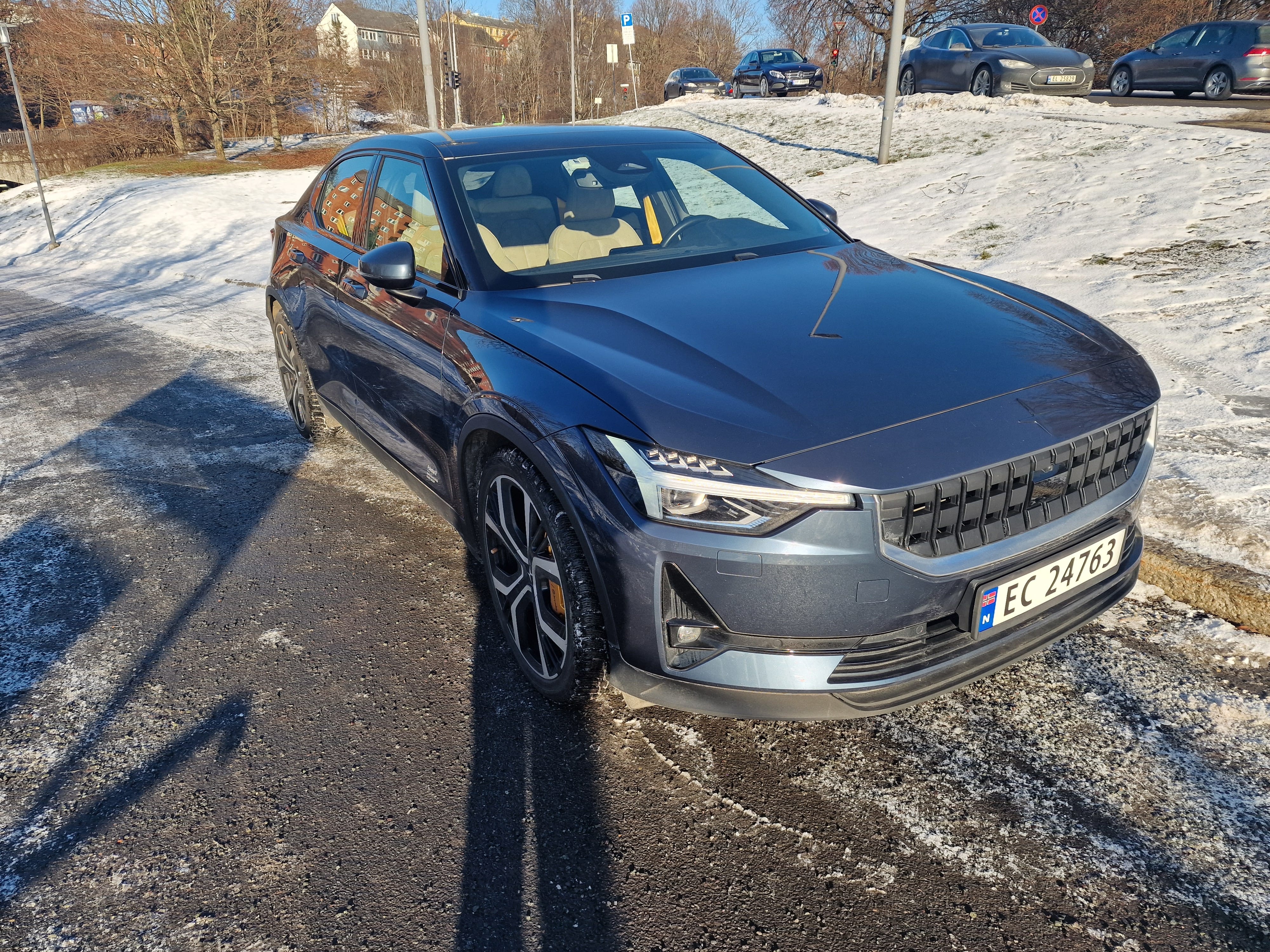 Polestar 2 Long Range Dual Motor Performance Dual Motor 300 kW 408 hk med Lydinngang