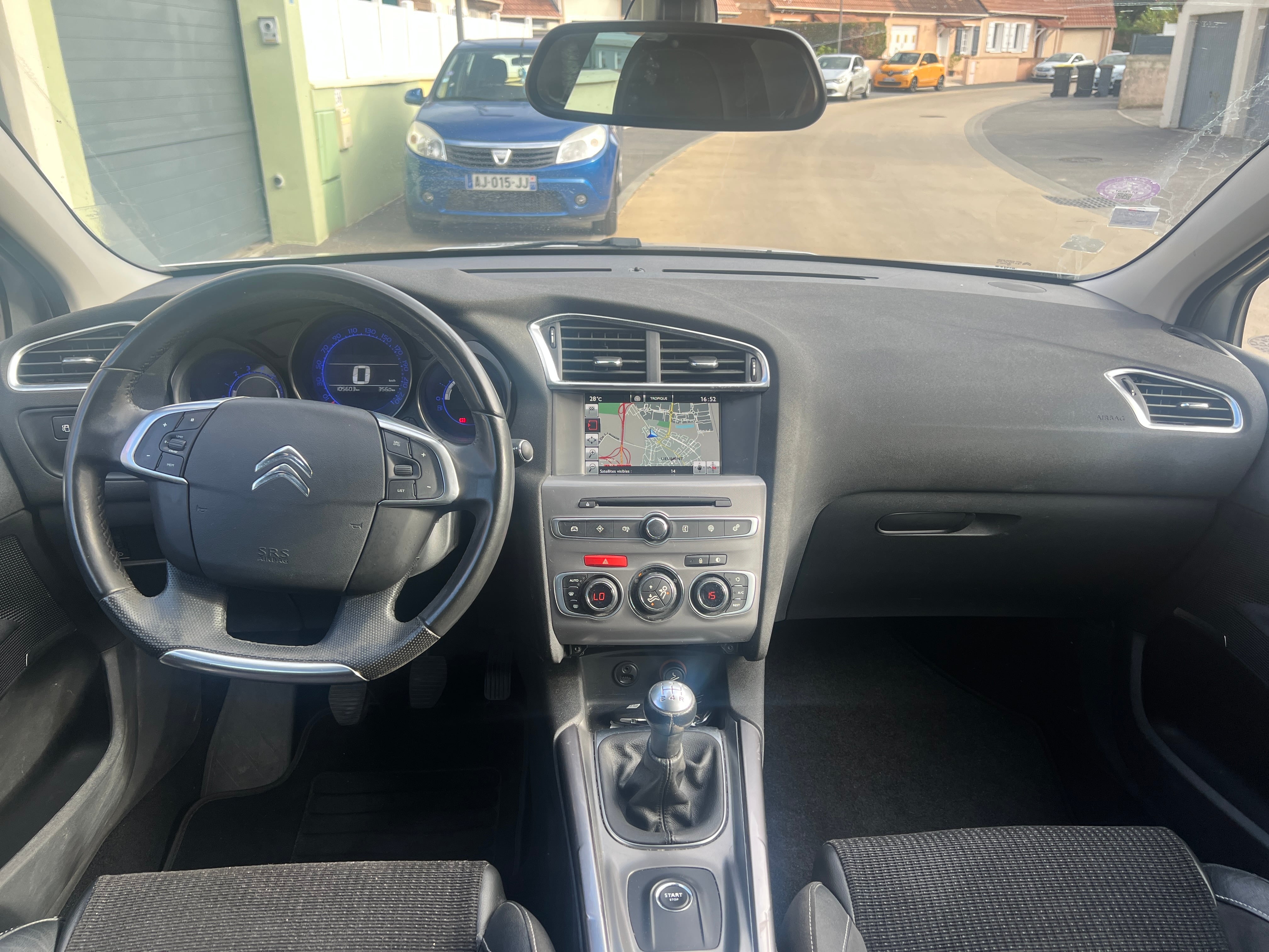 Citroen C4 avec GPS