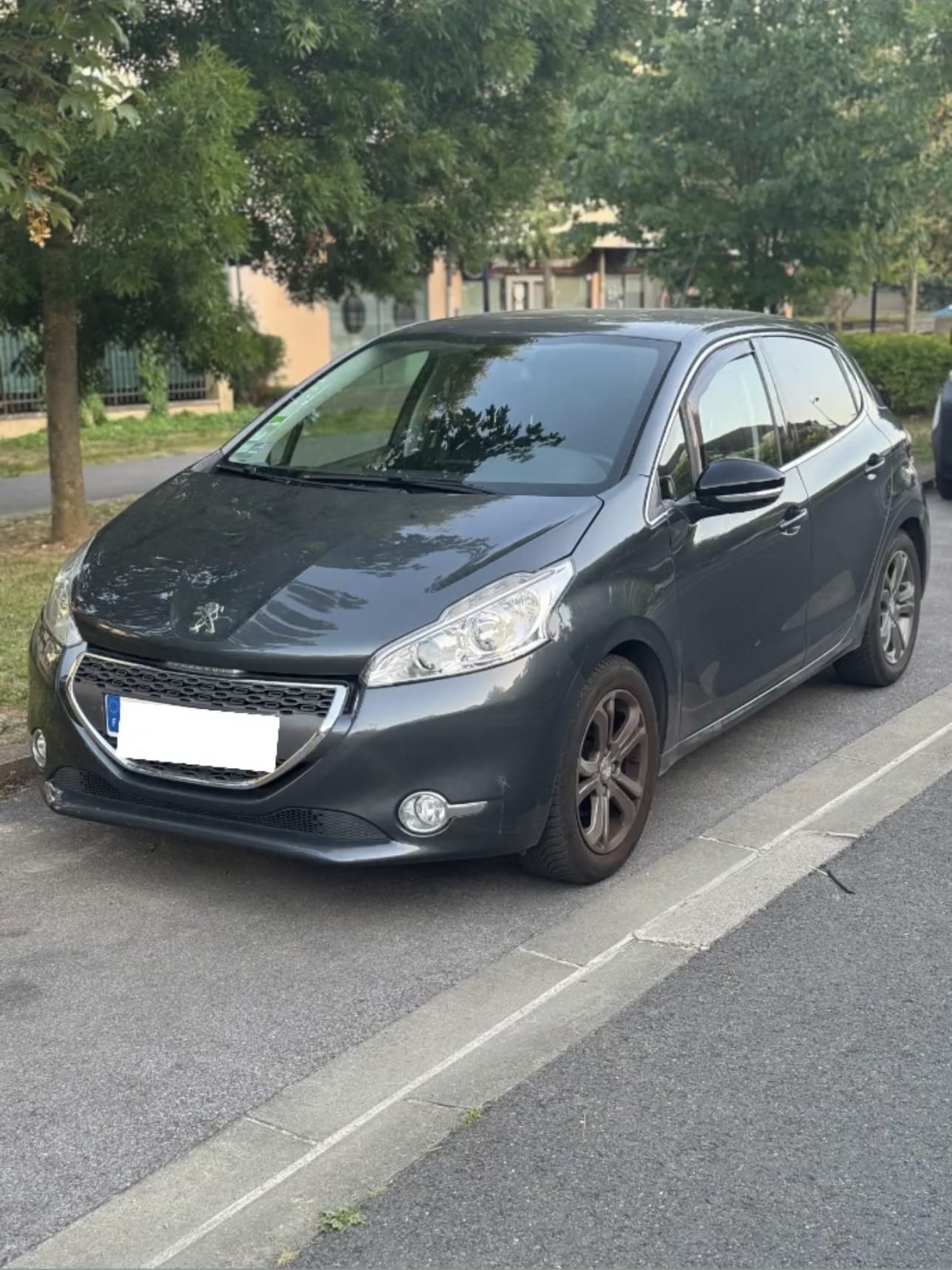 Peugeot 208, 2013, Essence 95